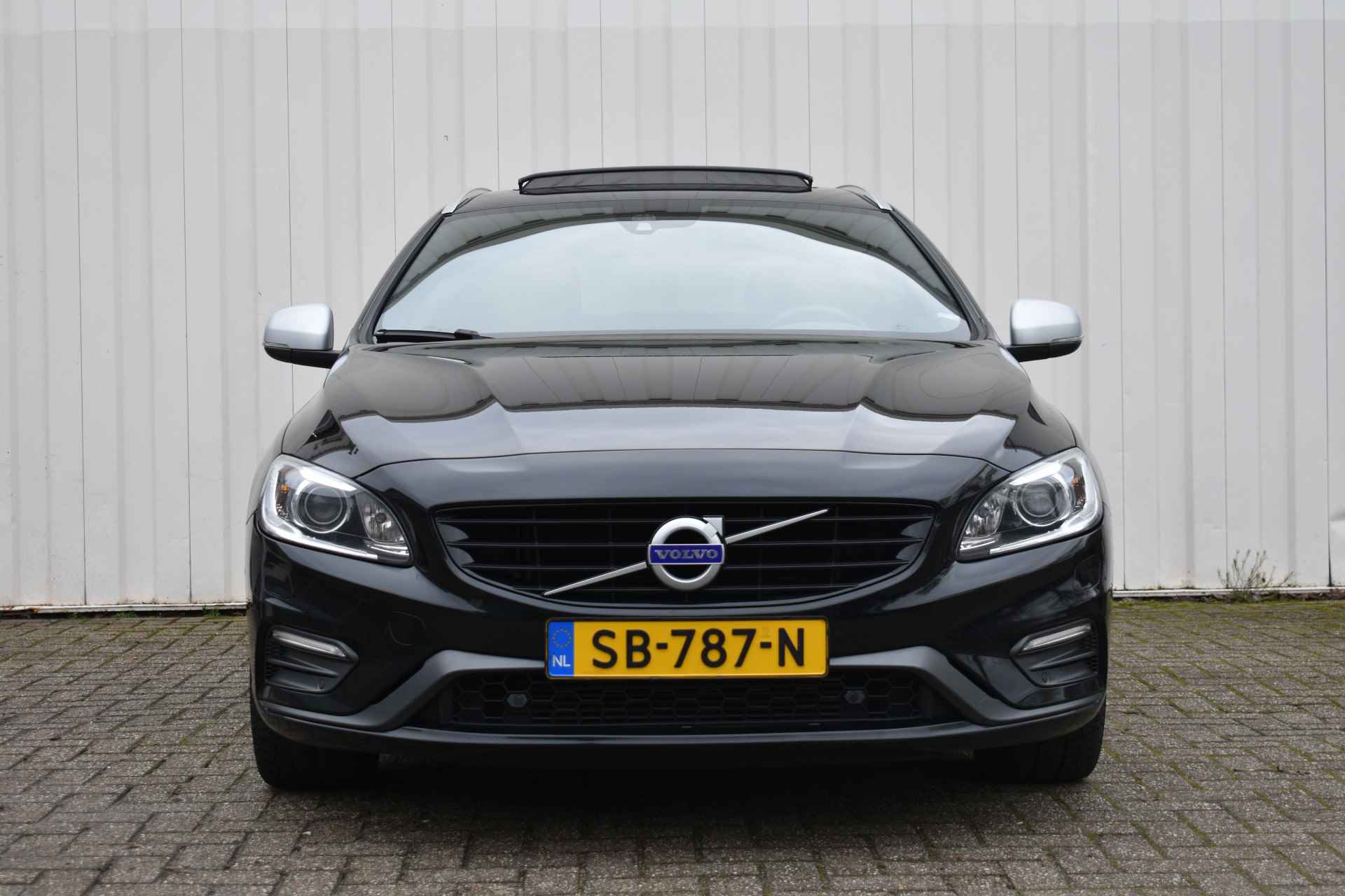 Volvo V60 D4 Business Sport | Panodak | Leder | Trekhaak | Standkachel | Keyless entry - 35/44