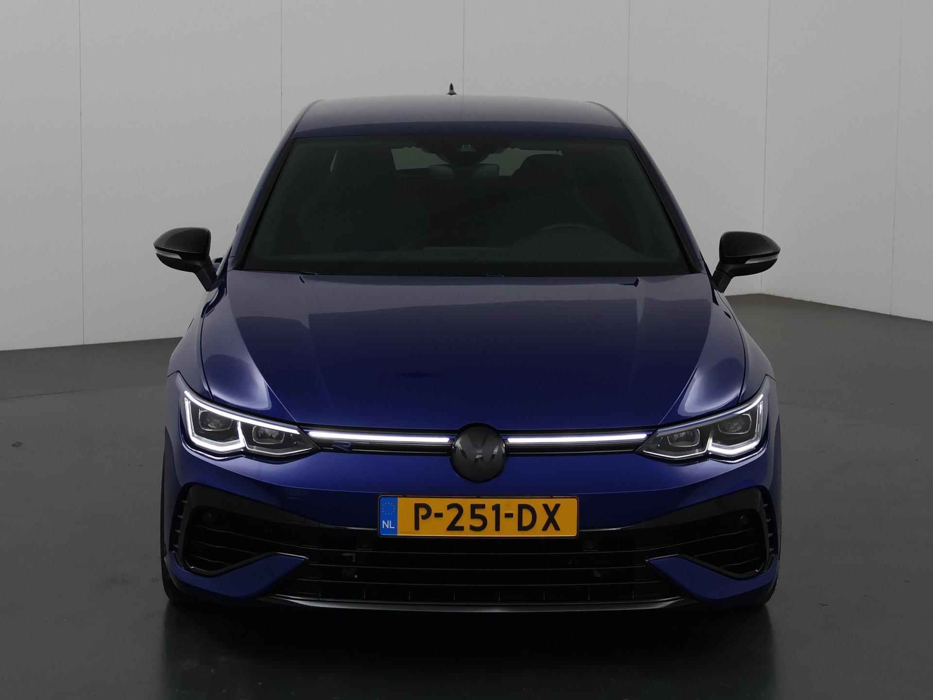 Volkswagen Golf 2.0 TSI R 4Motion | Apple CarPlay/ Android Auto | Seat-Comfort-Pakket | Travel-Assist | Adaptieve Cruise Control | LED Plus | Topsport-Stoelen | Ambientverlichting | Keyless | Camera | IQ-Drive | Maxton Pakket | - 4/47