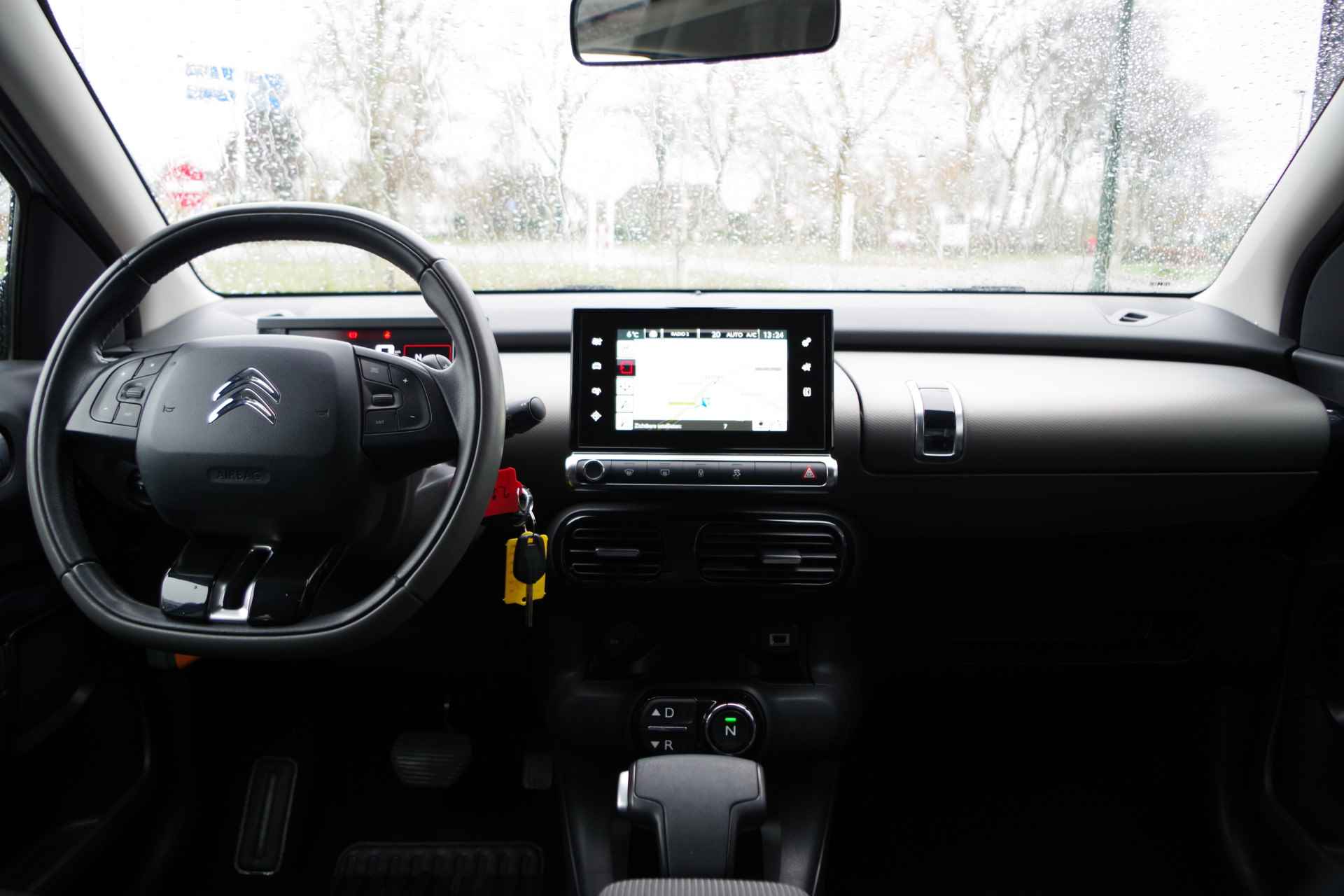 Citroën C4 Cactus 1.2 PureTech Shine, Navigatie, Camera, Cruise Control, Climate Control - 3/36