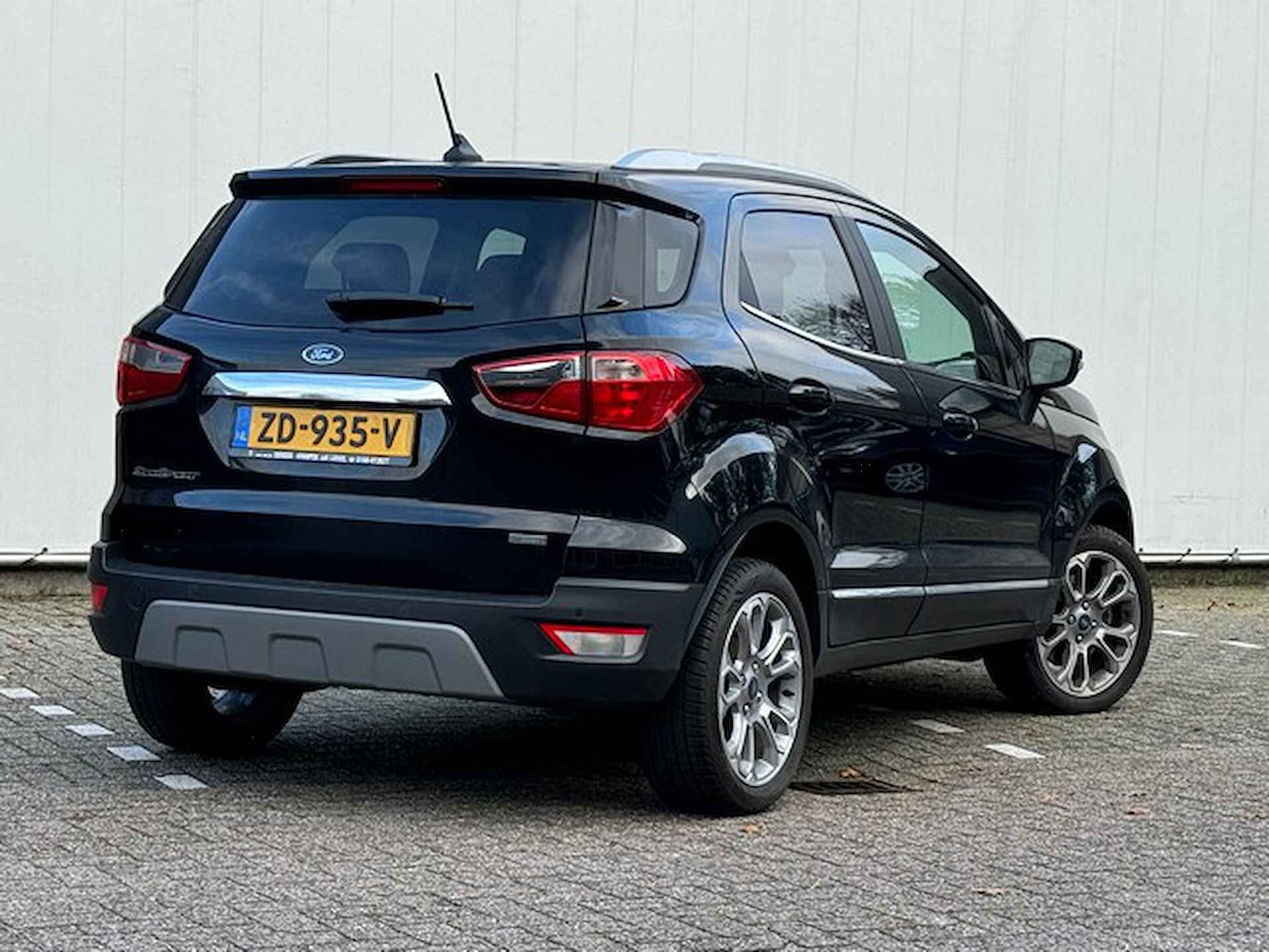 Ford EcoSport 1.0 EcoBoost 125PK Titanium met Navi/Camera, B&O Audio, Dodehoek, Winter Pack - 2/26