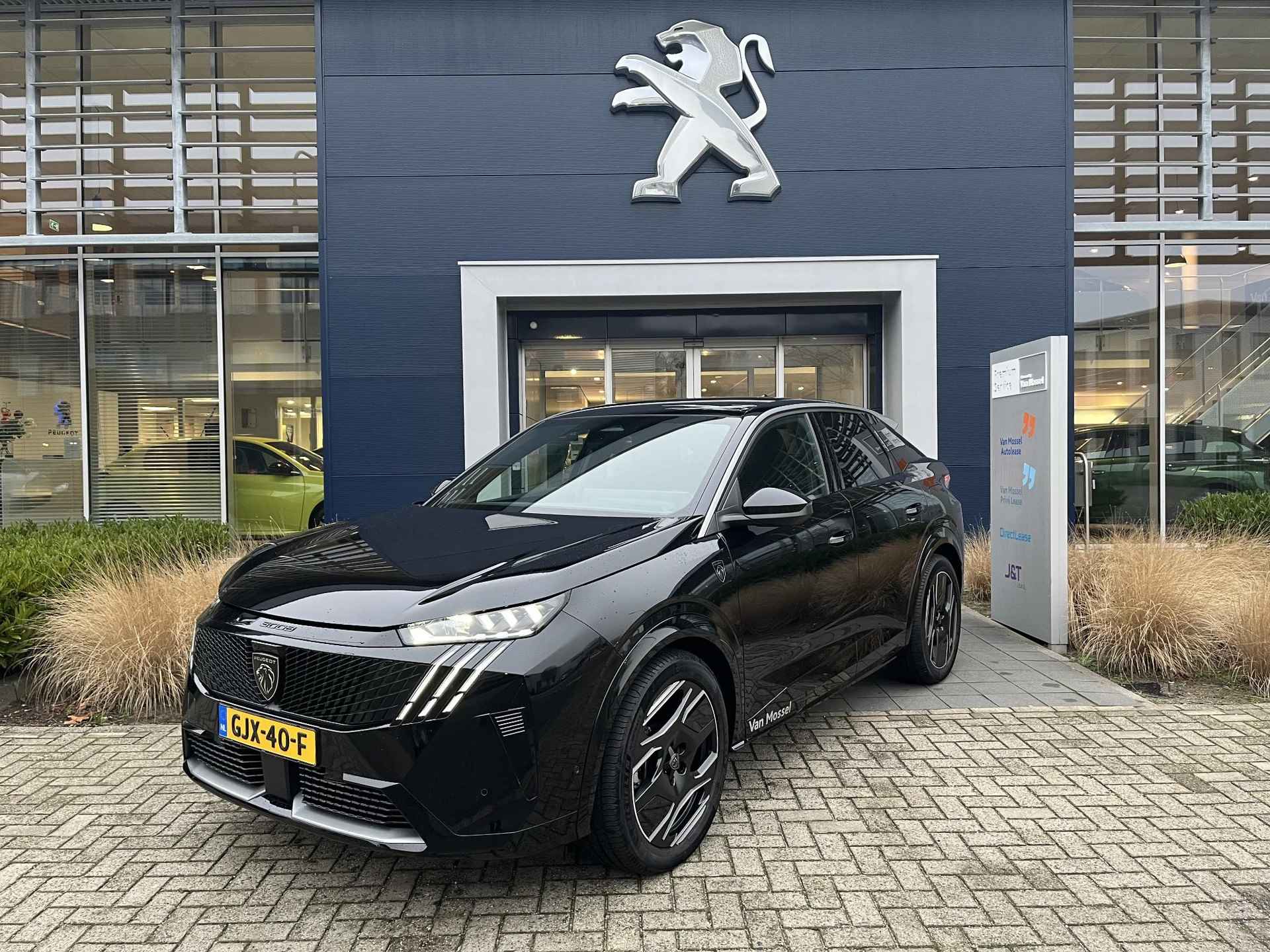 Peugeot e-3008 GT 73 kWh Alle opties l FOCAL HIFI l 360 CAMERA l ADAPTIVE CRUISE CONTROL l DIRECT LEVERBAAR - 5/33