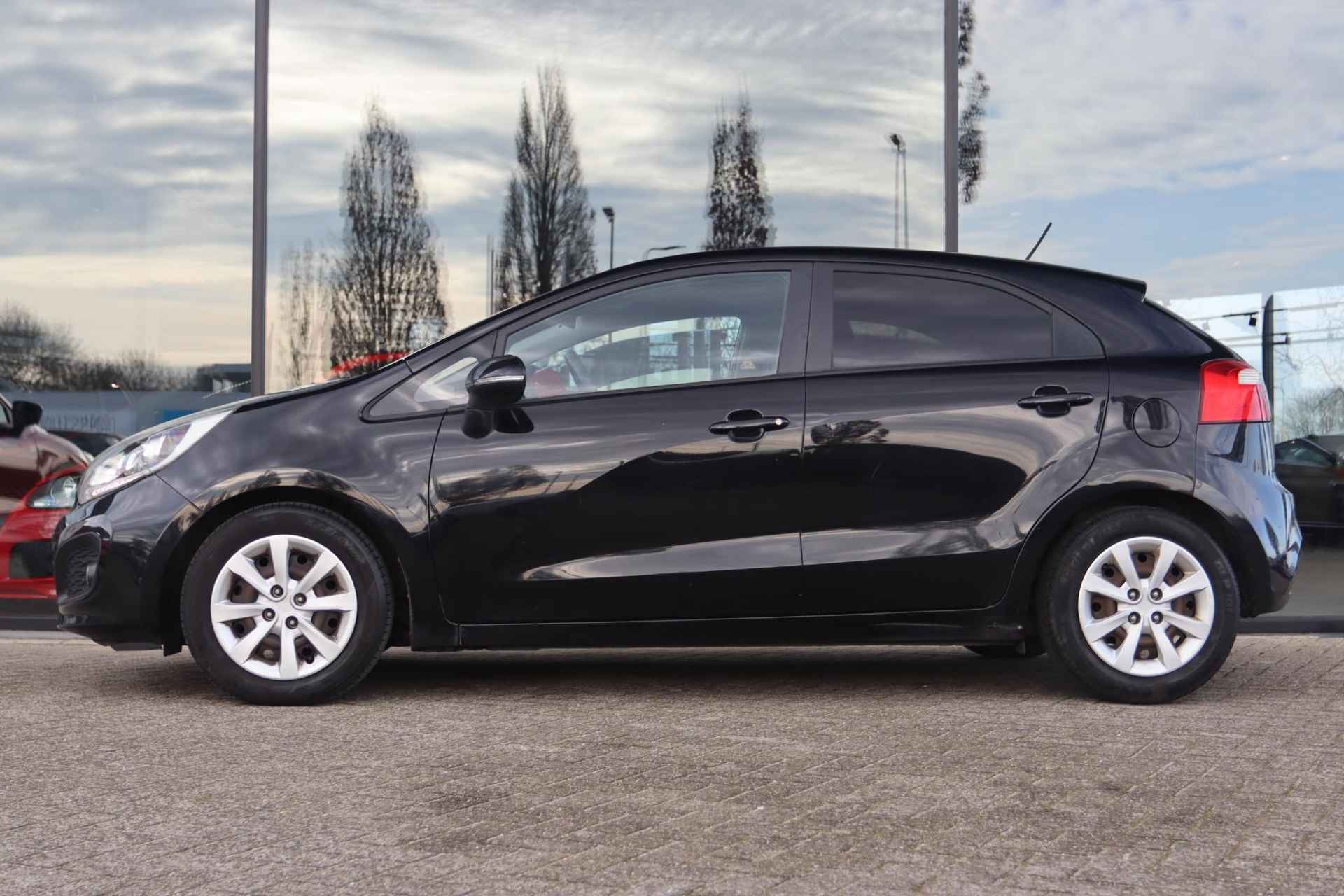 Kia Rio 1.2 CVVT PLUS PACK 5-DEURS | 1E EIG. | AIRCO | TREKHAAK AFN. | PRIVACY - 8/25