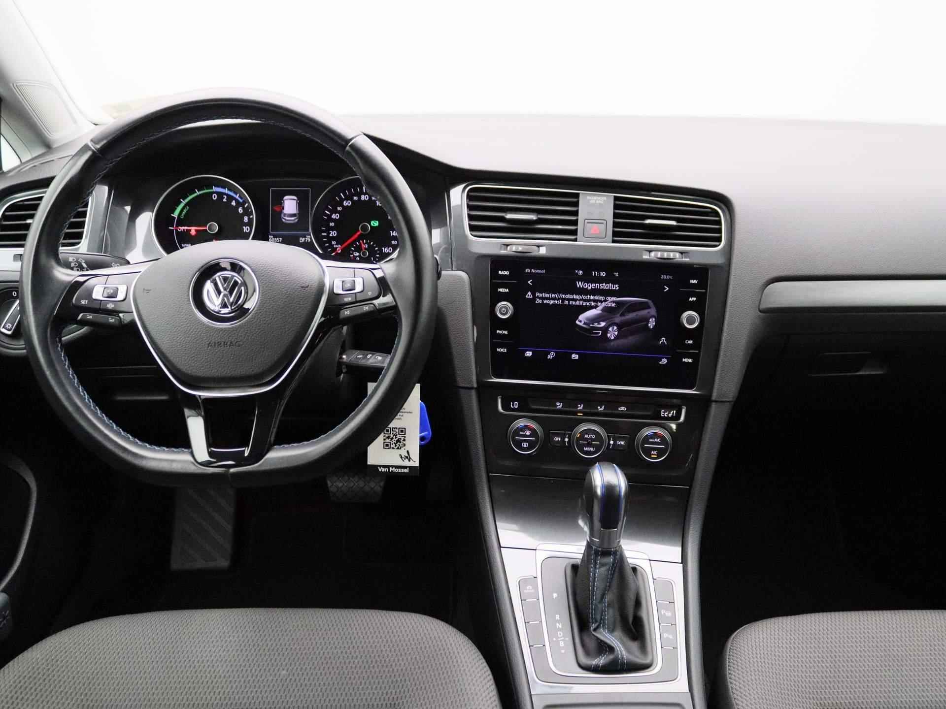 Volkswagen e-Golf e-Golf | Navigatie | Climate Control | Parkeerhulp | - 7/32