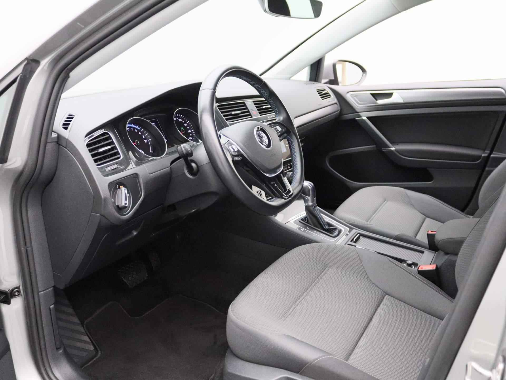 Volkswagen e-Golf e-Golf | Navigatie | Climate Control | Parkeerhulp | - 17/32