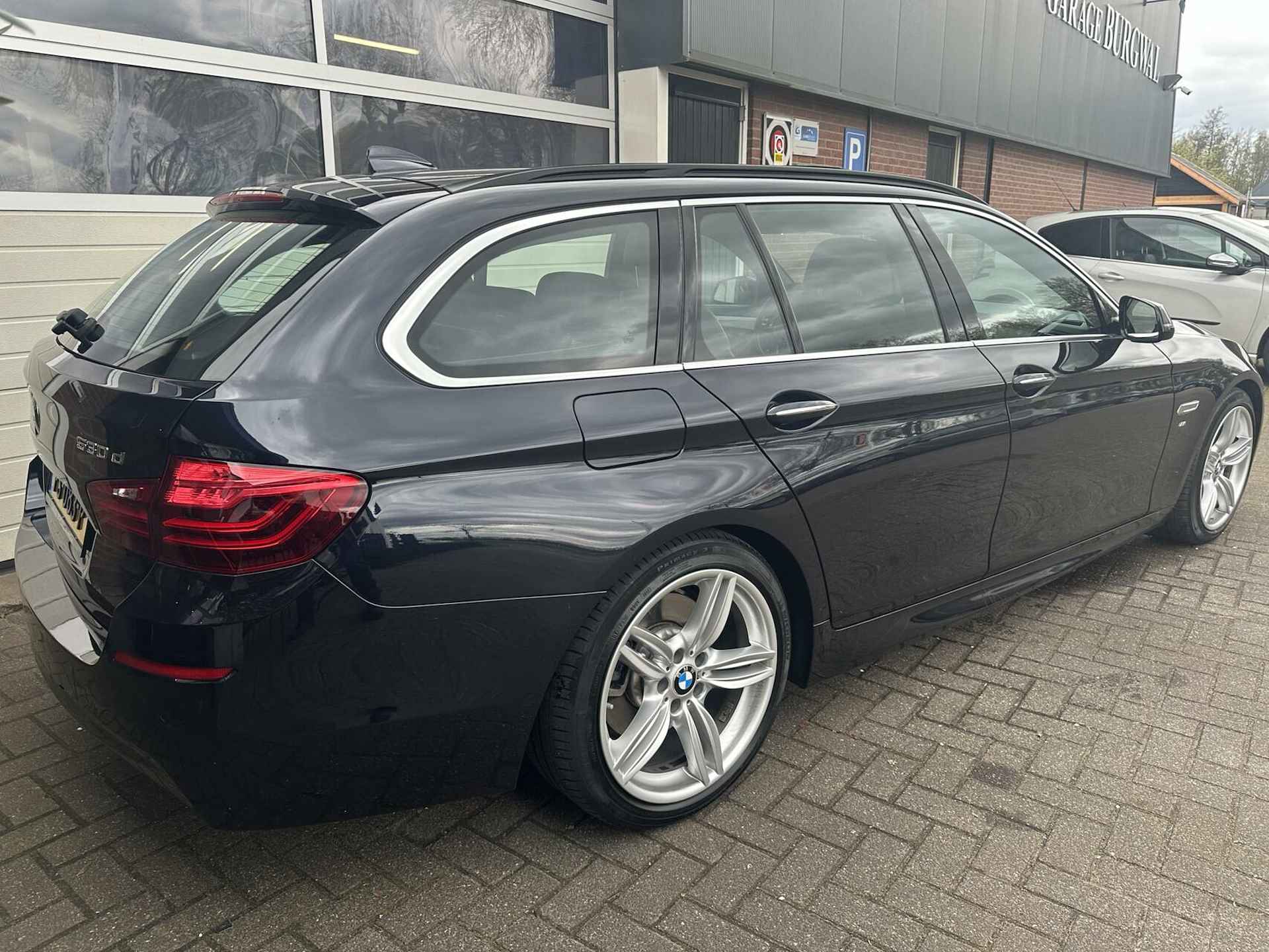 BMW 5-serie Touring 530d 39.000KM!! M Sport Edition LED/PANO *ALL-IN PRIJS* - 13/36