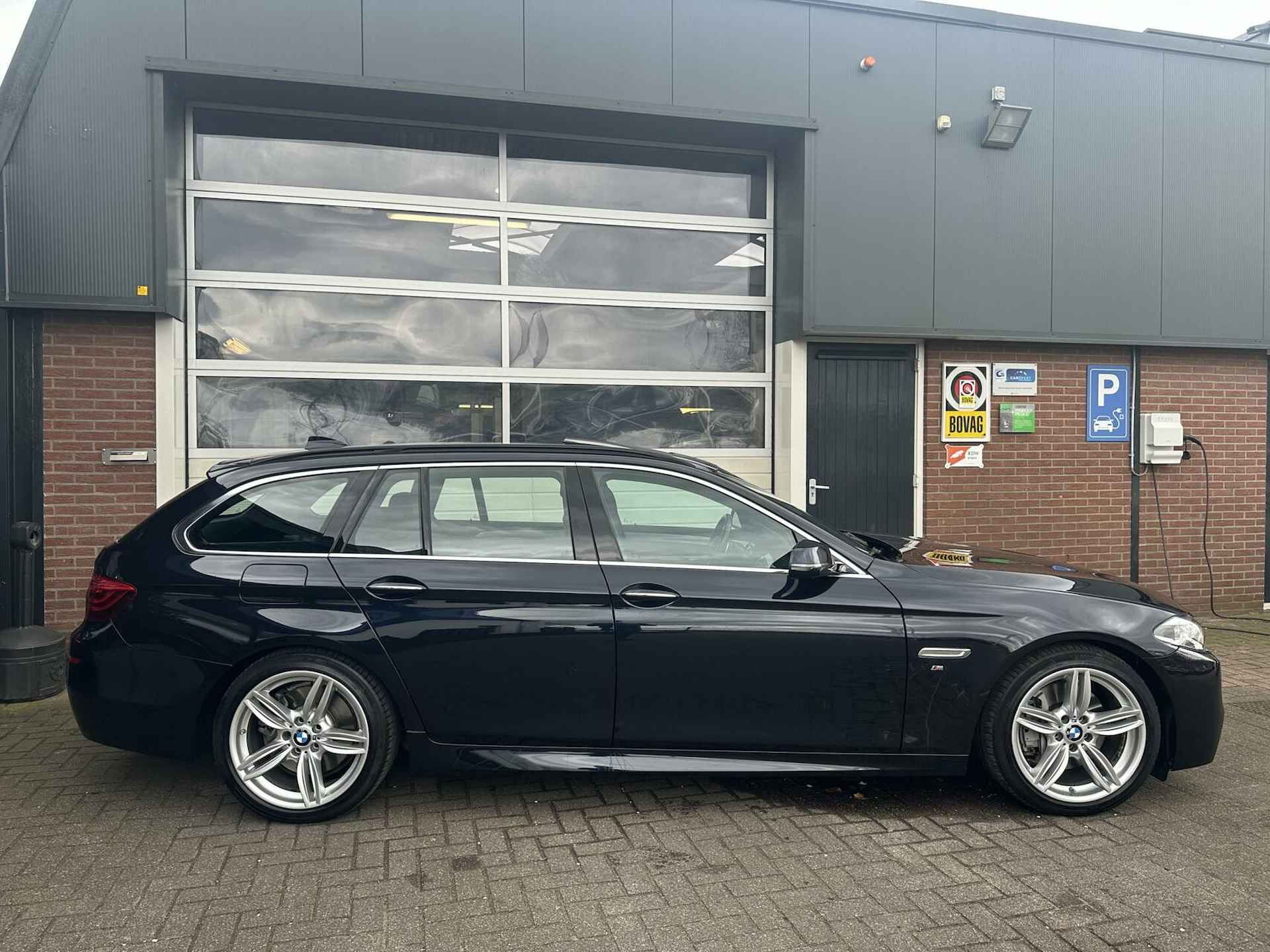 BMW 5-serie Touring 530d 39.000KM!! M Sport Edition LED/PANO *ALL-IN PRIJS* - 3/36
