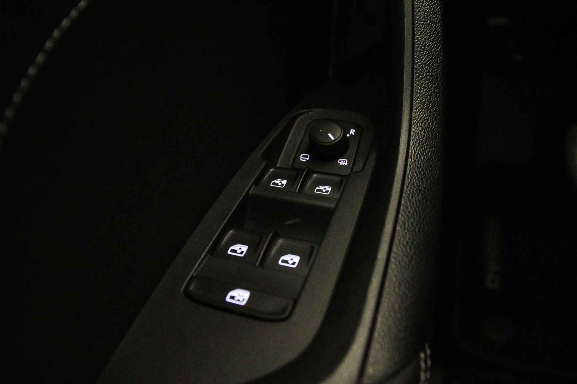 Škoda Kodiaq Business Edition 1.5 TSI 150pk DSG Automaat Trekhaak, Navigatie, Achteruitrijcamera, Cruise control, Airco, DAB, Parkeersensoren, App connect, LED verlichting - 12/40