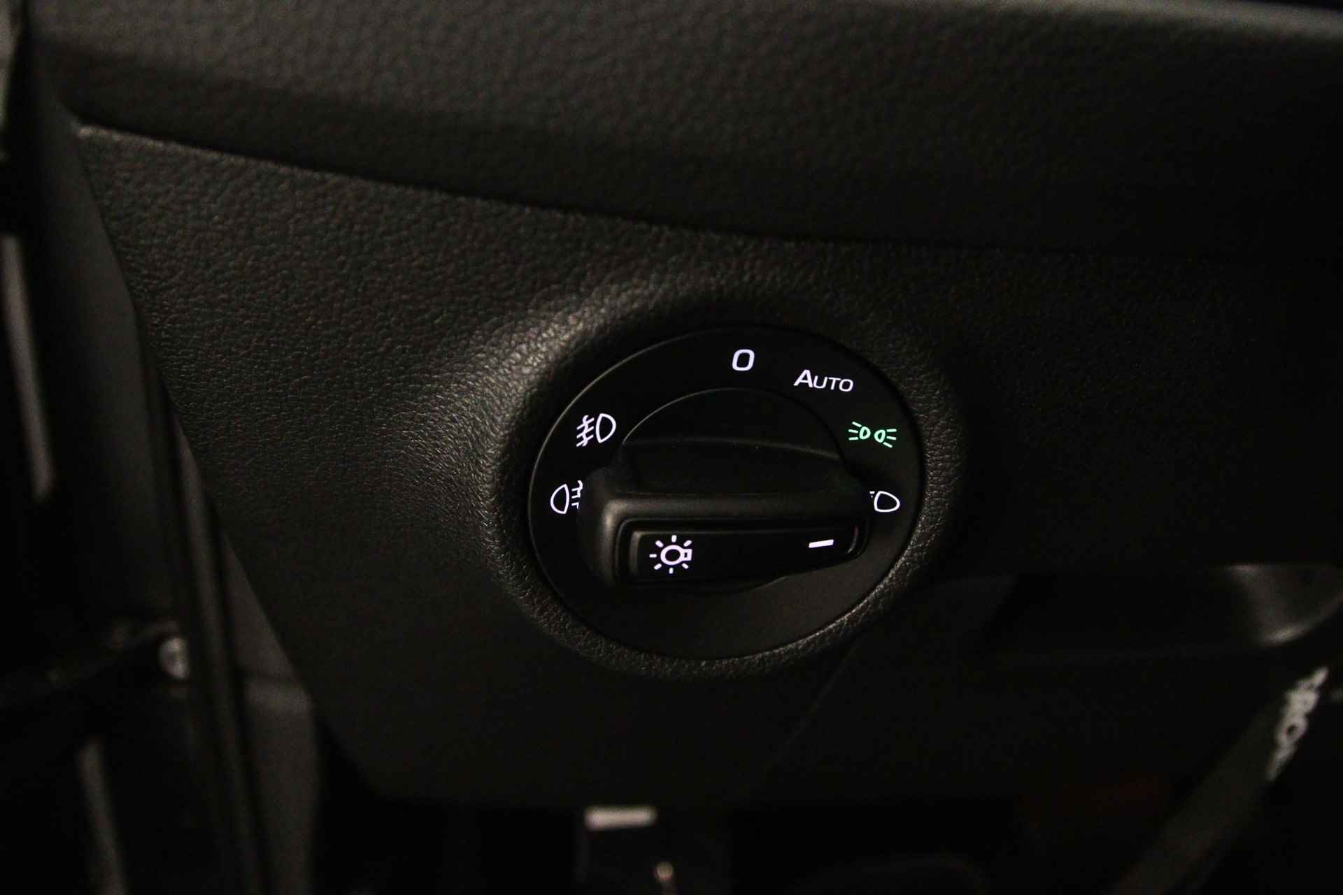Škoda Kodiaq Business Edition 1.5 TSI 150pk DSG Automaat Trekhaak, Navigatie, Achteruitrijcamera, Cruise control, Airco, DAB, Parkeersensoren, App connect, LED verlichting - 39/40