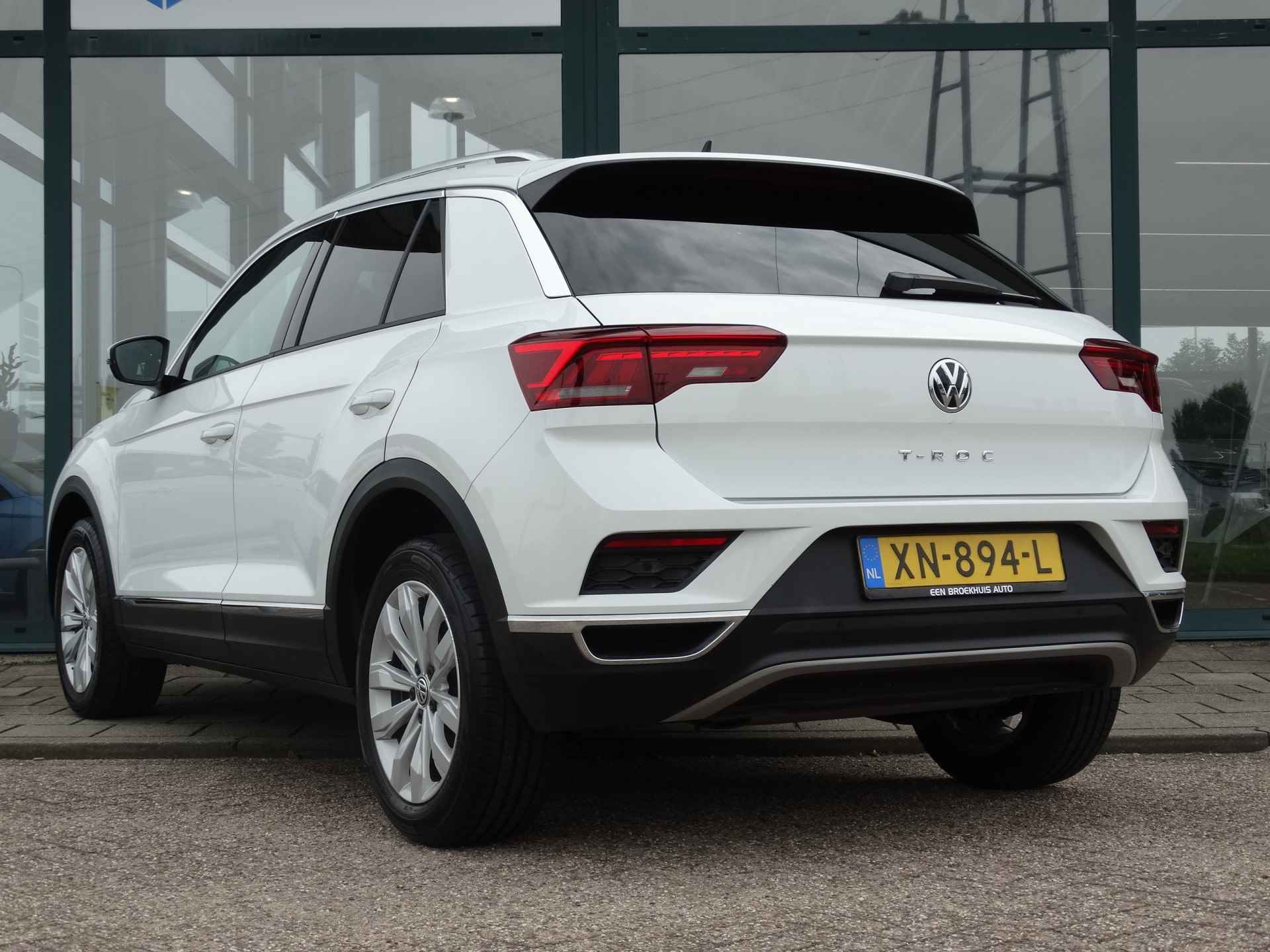 Volkswagen T-Roc 1.5 TSI 150PK Sport | Panoramadak | Navigatie | Parkeersensoren | Digitaal cockpit - 3/27