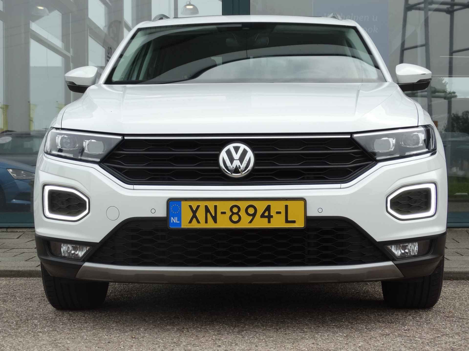 Volkswagen T-Roc 1.5 TSI 150PK Sport | Panoramadak | Navigatie | Parkeersensoren | Digitaal cockpit - 9/27