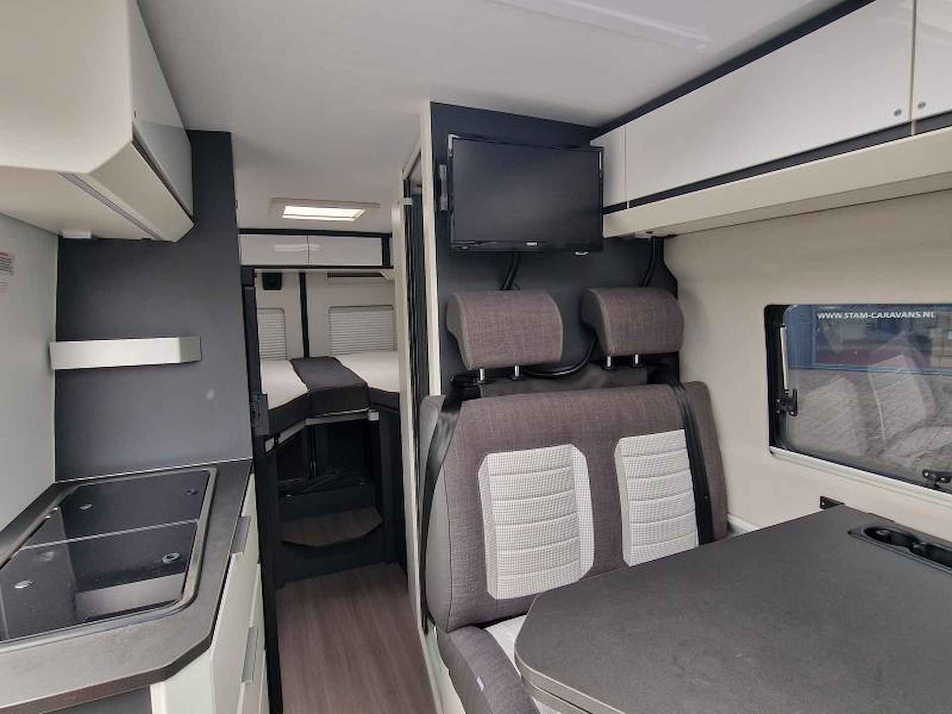 Adria Twin Supreme  640 SLB enkele bedden - 10/11