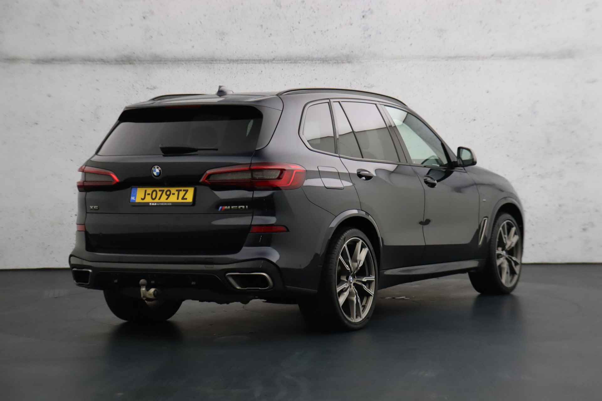 BMW X5 M50i M-Sport | Panoramadak | Full options | Soft close | Trekhaak | Massagestoelen - 25/36