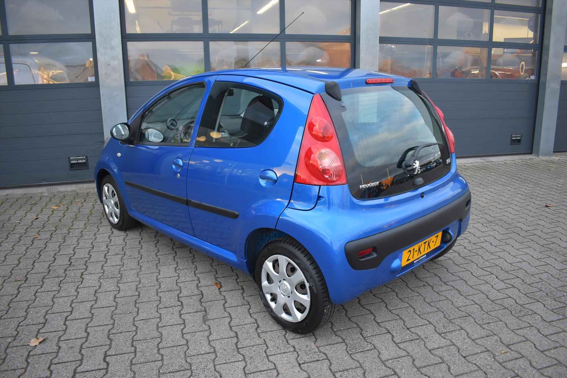 PEUGEOT 107 1.0 12V 68pk 5-drs Sublime - 3/26