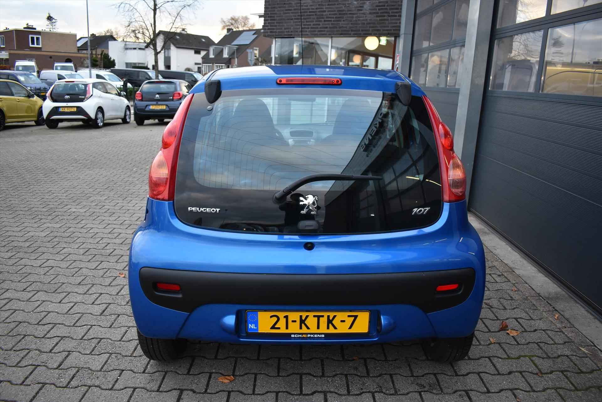 PEUGEOT 107 1.0 12V 68pk 5-drs Sublime - 16/26