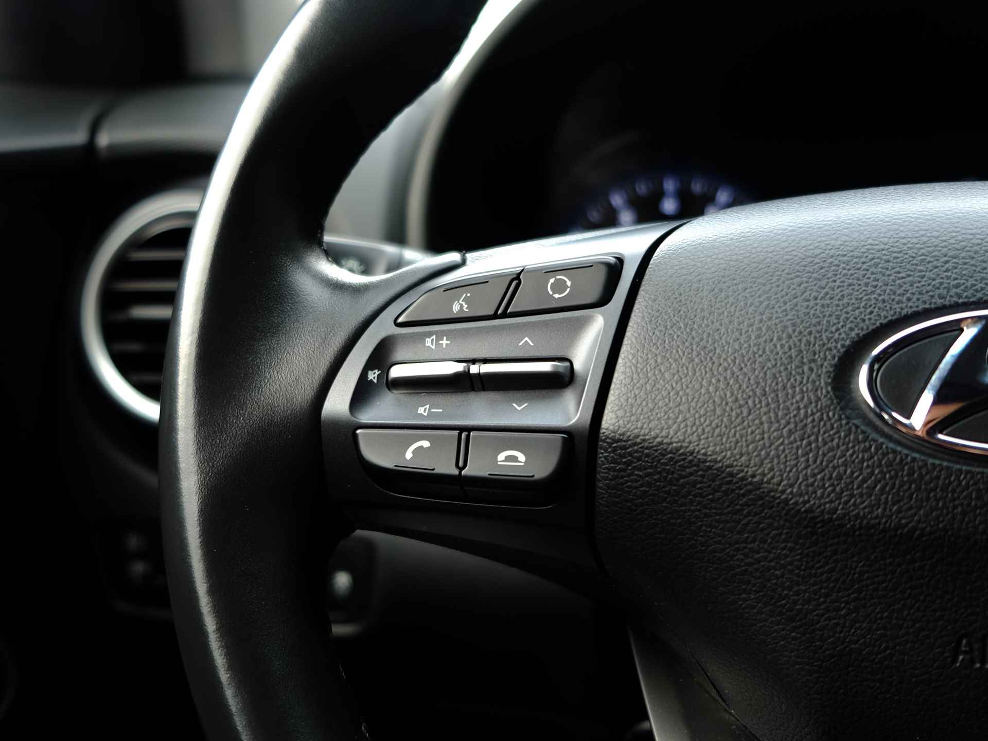HYUNDAI Kona 1.0 T-GDI 120pk Comfort | Apple CarPlay | Parkeersensoren achter | Airco - 15/24