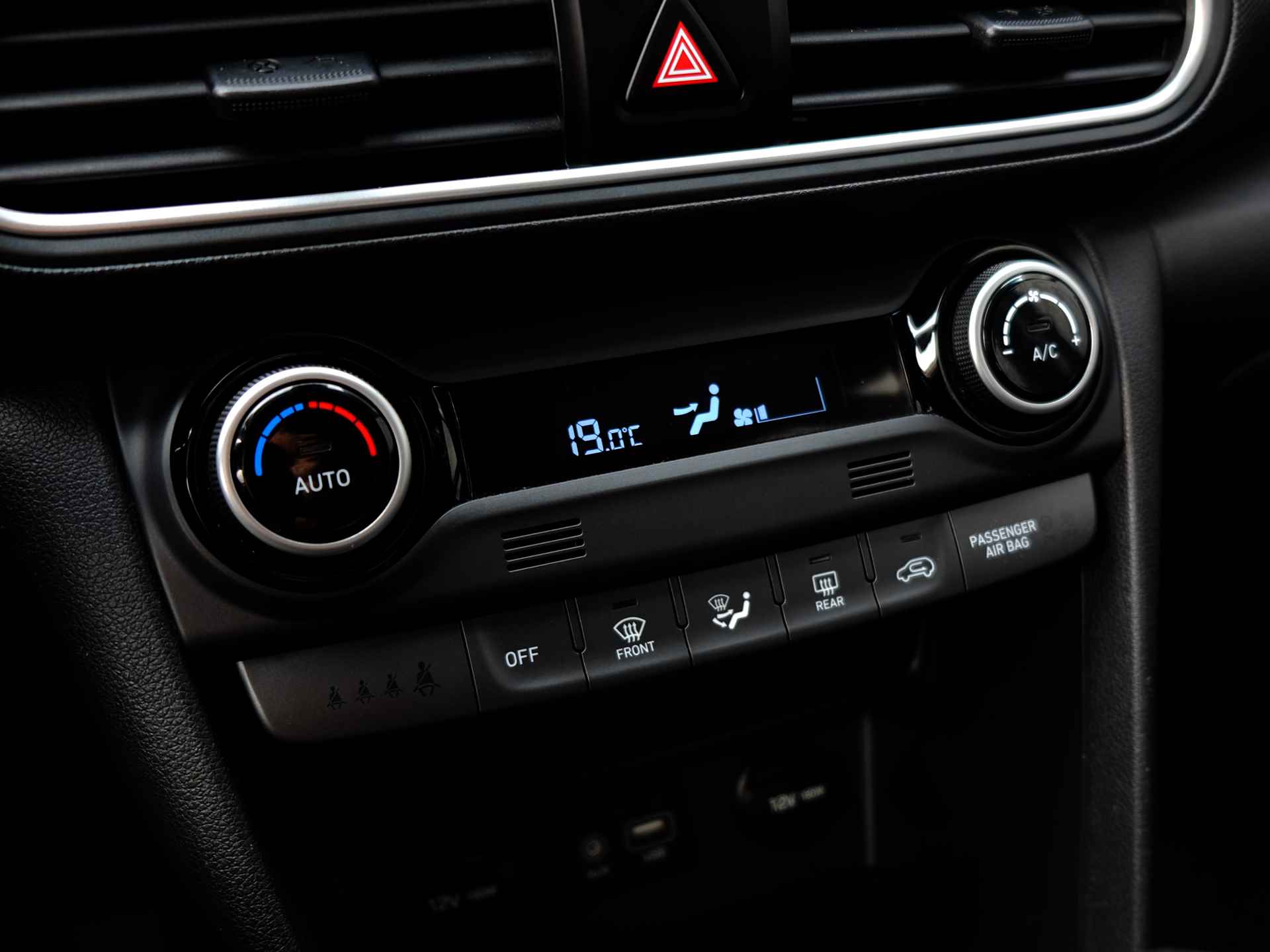 HYUNDAI Kona 1.0 T-GDI 120pk Comfort | Apple CarPlay | Parkeersensoren achter | Airco - 22/24