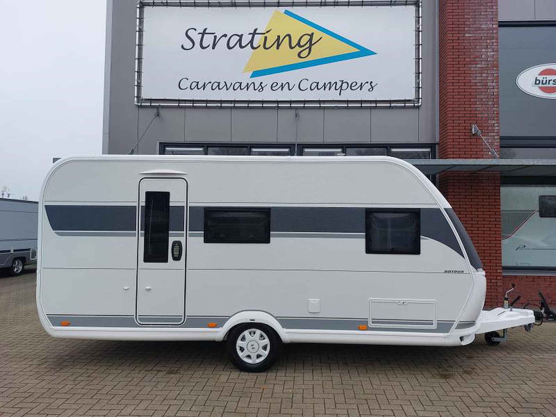 Hobby Ontour 470 KMF NIEUW! Stapelbed/Dwarsbed - 3/24