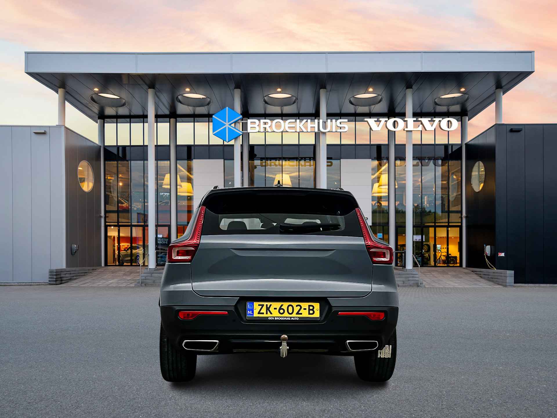 Volvo XC40 T3 A/T R-Design | Leder Nubuck | Keyless | Verwarmbare stoelen/stuurwiel | Standkachel | Camera - 7/35