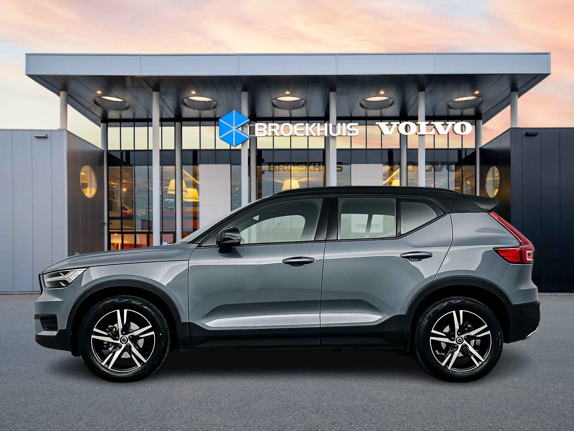 Volvo XC40 T3 A/T R-Design | Leder Nubuck | Keyless | Verwarmbare stoelen/stuurwiel | Standkachel | Camera - 9/35