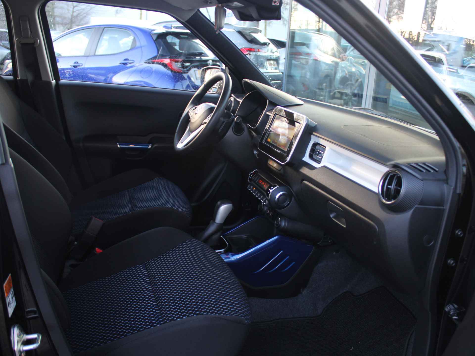 Suzuki Ignis 1.2 Smart Hybrid Style Automaat Trekhaak, Cruise en Climate Control, Navigatie, Achteruitrijcamera - 37/40