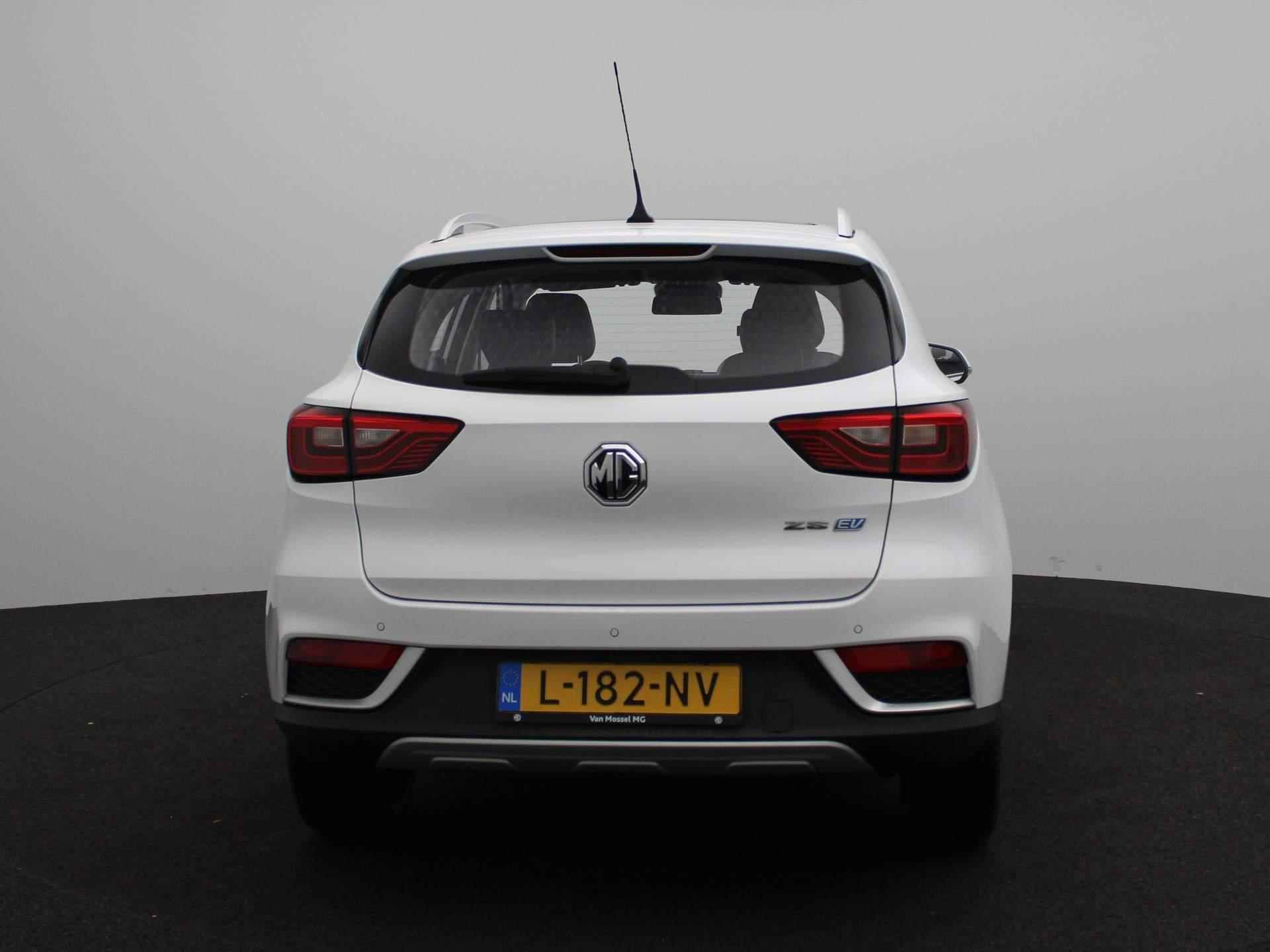 MG ZS EV Luxury 45 kWh | PANORAMADAK | LEDER | ACHTERUITRIJCAMERA | PARKEERSENSOREN | ADAPTIVE CRUISE CONTROL | LANE ASSIST | STOELVERWARMING | AIRCO | - 5/26