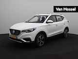 MG ZS EV Luxury 45 kWh | PANORAMADAK | LEDER | ACHTERUITRIJCAMERA | PARKEERSENSOREN | ADAPTIVE CRUISE CONTROL | LANE ASSIST | STOELVERWARMING | AIRCO |