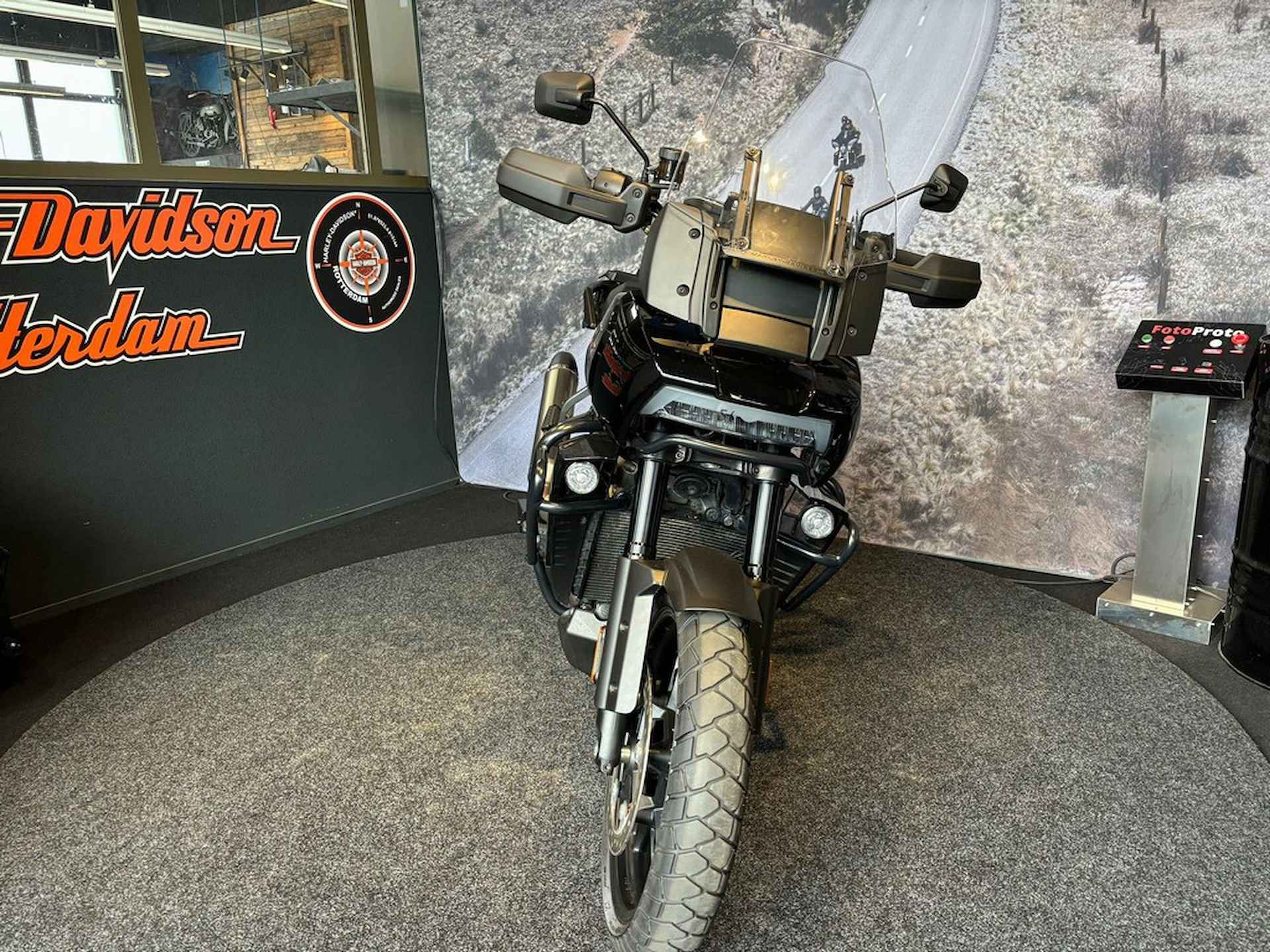 Harley-Davidson PAN AMERICA - 3/12