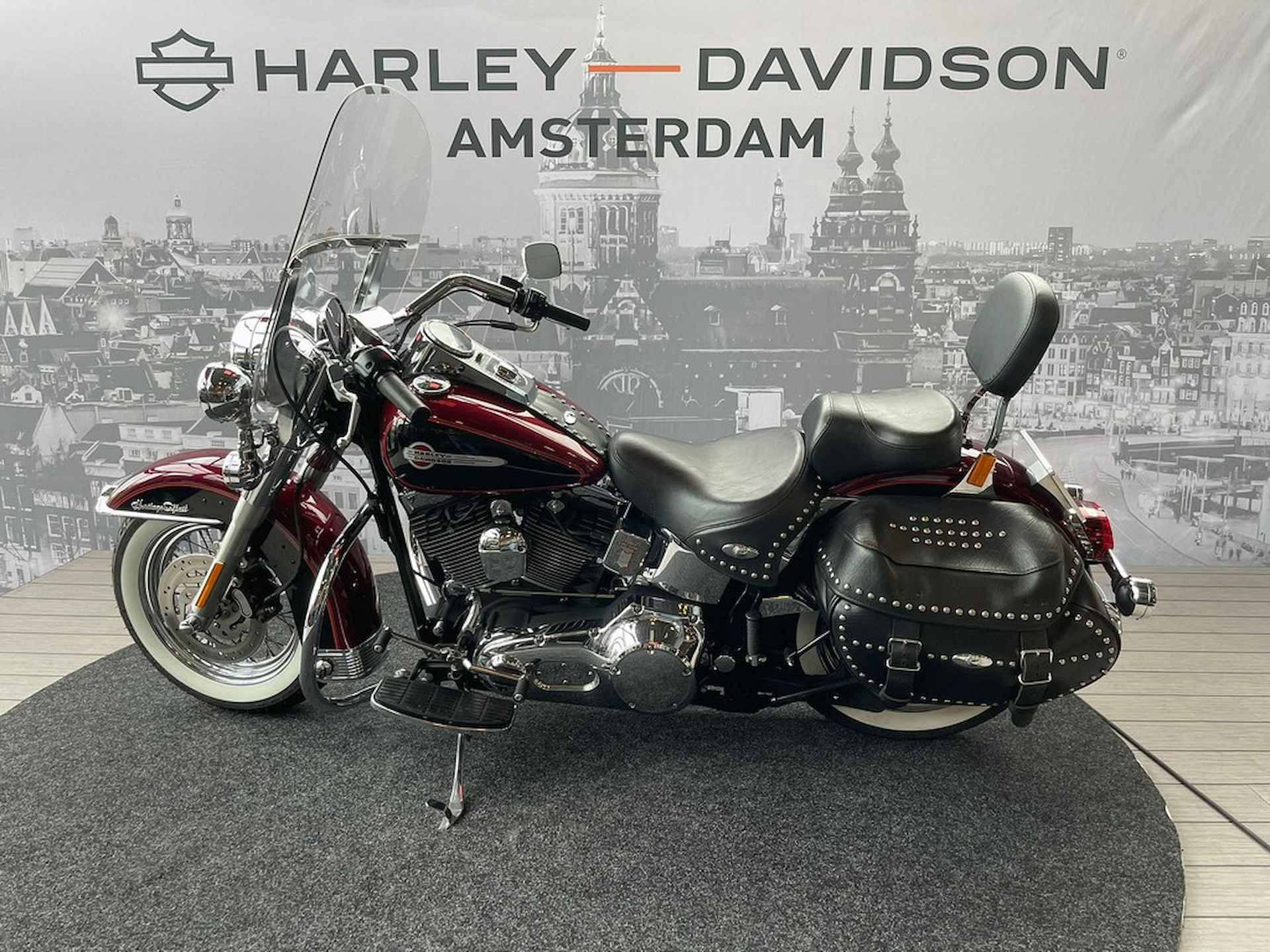 Harley-Davidson FLSTC Heritage Classic - 4/8