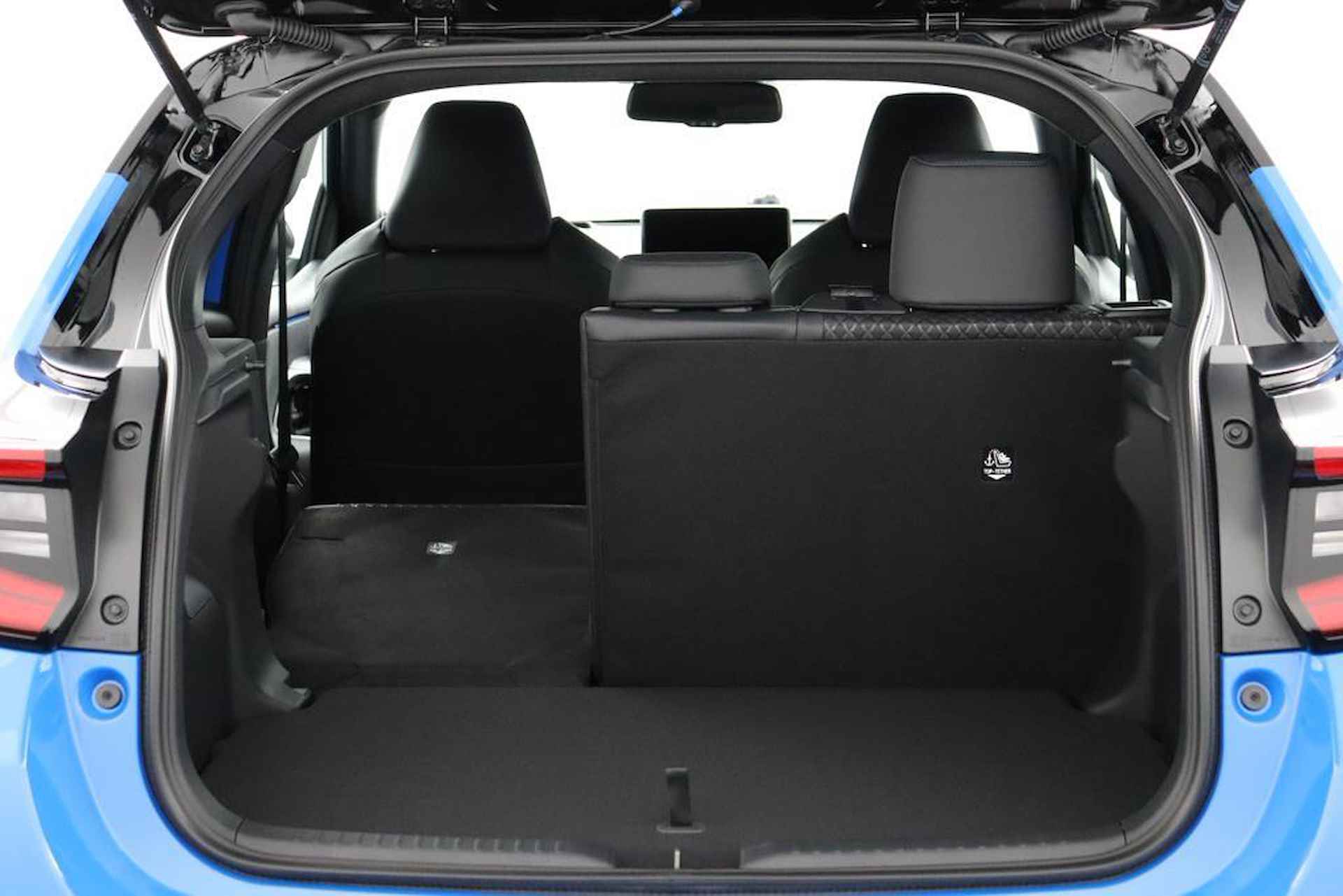 Toyota Yaris 1.5 Hybrid Launch Edition | Navigatie | Stoel / Stuurverwarming | Parkeersensoren | Leer | JBL Audio | - 24/54