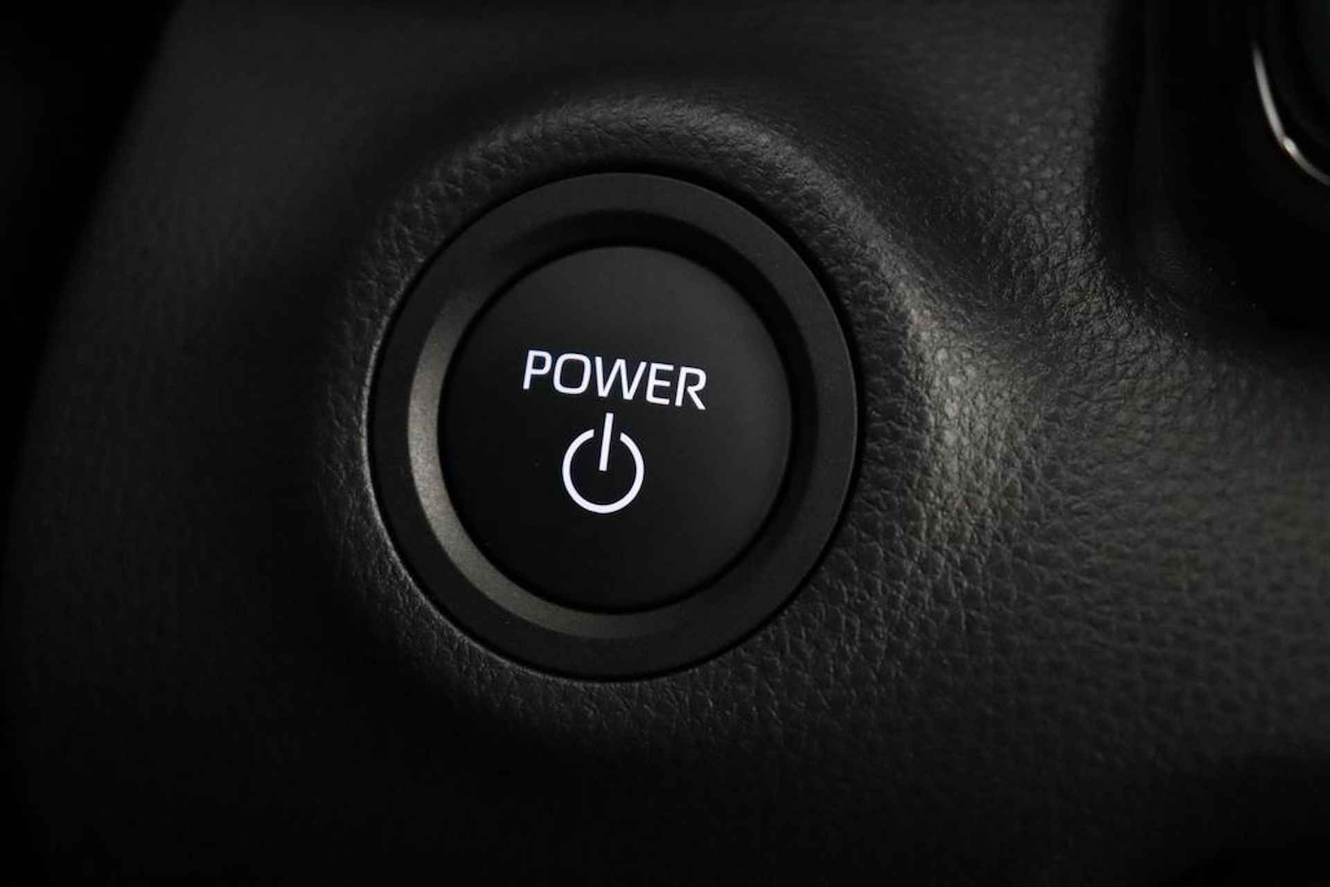 Toyota Yaris 1.5 Hybrid Launch Edition | Navigatie | Stoel / Stuurverwarming | Parkeersensoren | Leer | JBL Audio | - 44/54