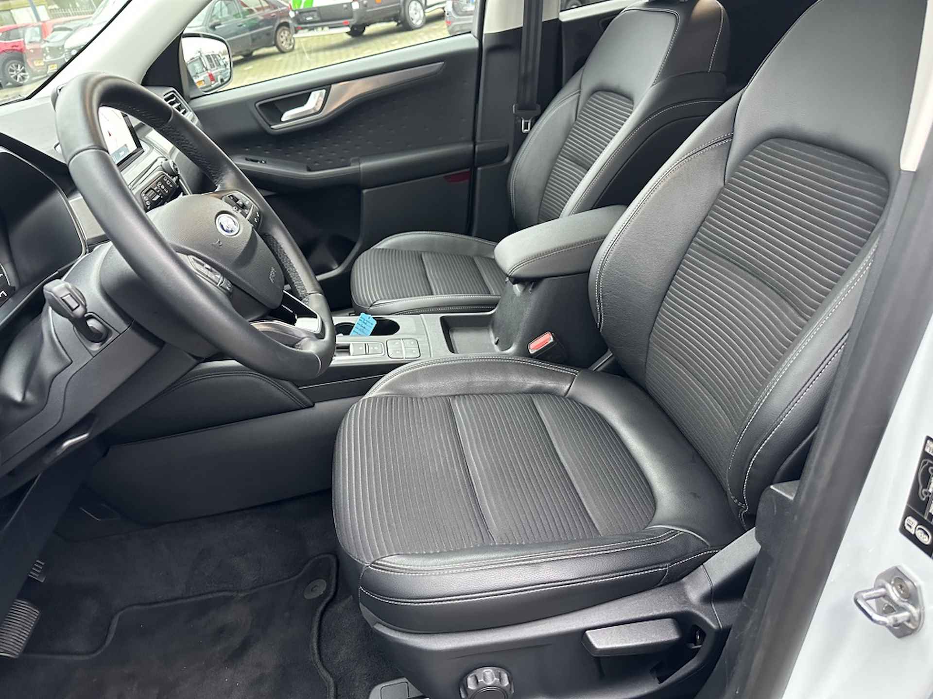 Ford Kuga 2.5 PHEV Titanium - 25/25