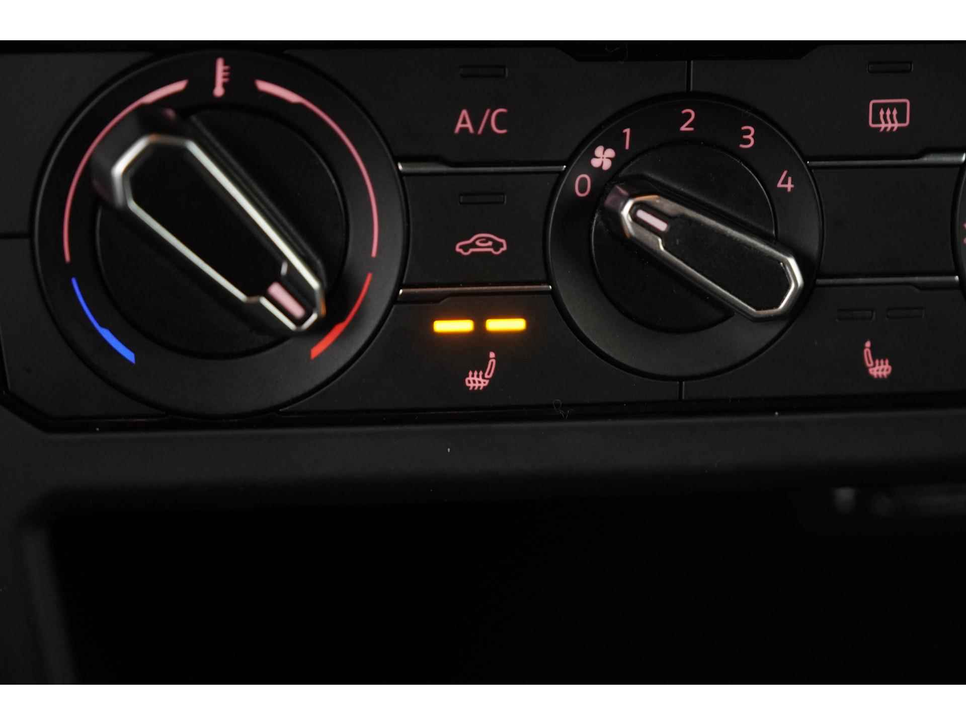 Volkswagen Polo 1.0 TSI Comfortline DSG | Navigatie | App-Connect | Stoelverwarming | Zondag Open! - 35/39