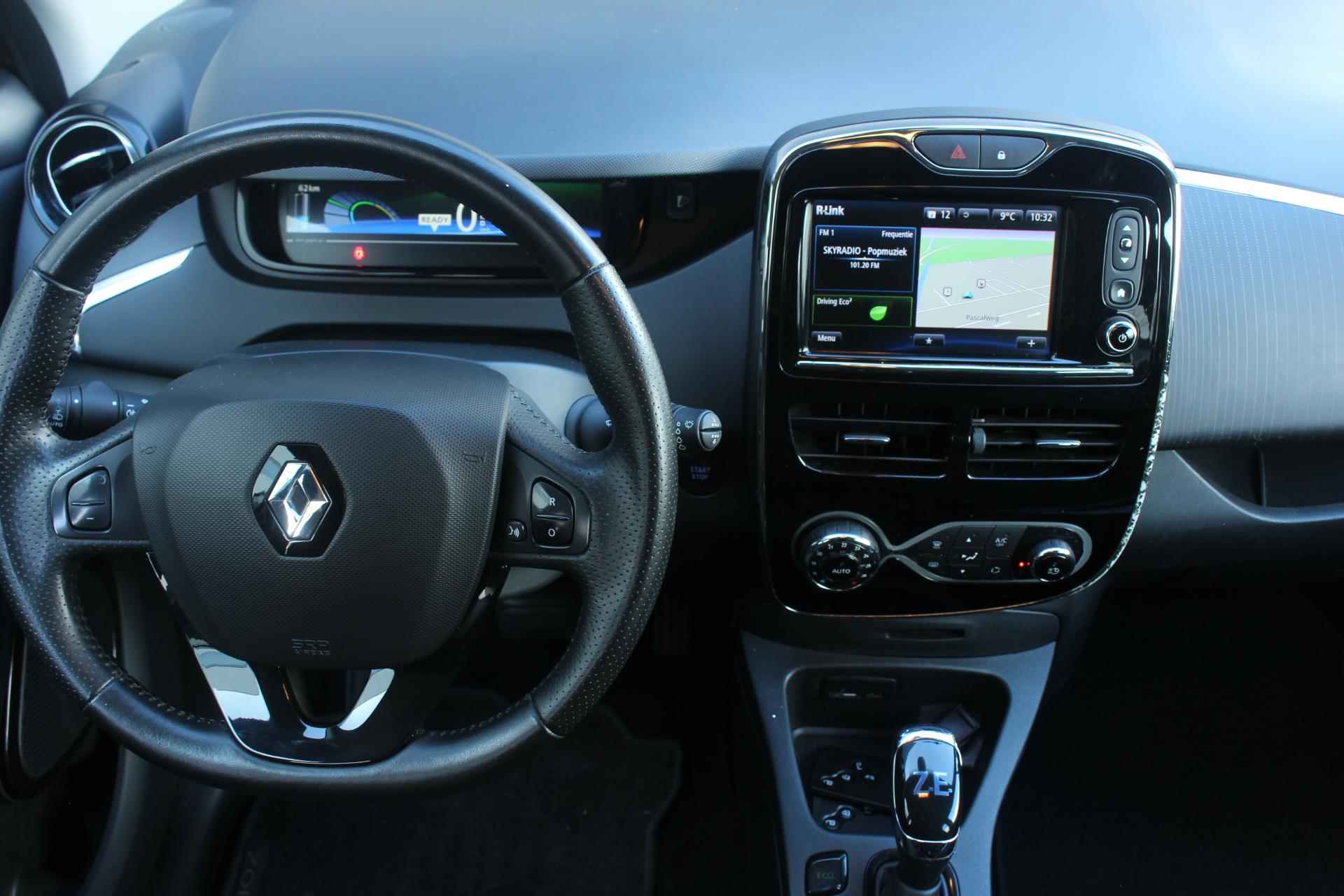 Renault ZOE R90 Intens 41 kWh 92Pk (ex Accu) | Navigatie | Climate Control | Parkeersensoren + Camera | Lichtmetalen Velgen | Cruise Control | Keyless Entry | Privacy Glass | - 8/27