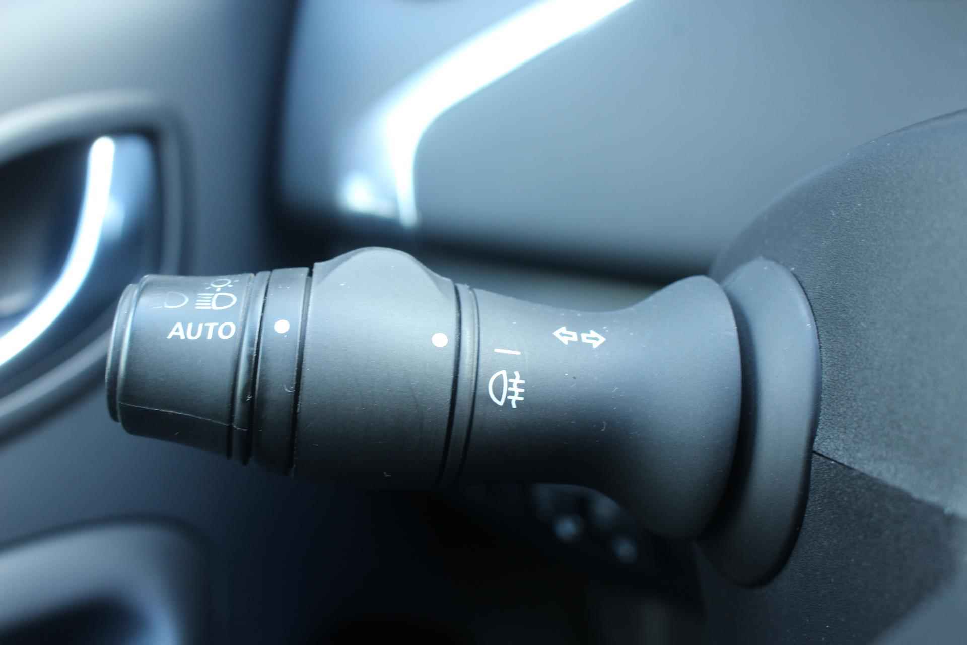 Renault ZOE R90 Intens 41 kWh 92Pk (ex Accu) | Navigatie | Climate Control | Parkeersensoren + Camera | Lichtmetalen Velgen | Cruise Control | Keyless Entry | Privacy Glass | - 12/27