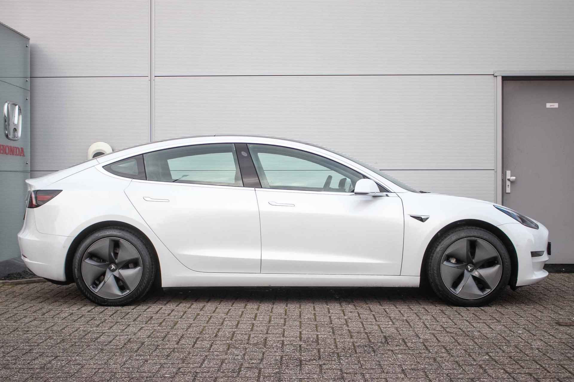 Tesla Model 3 Long Range AWD 75 kWh All-in rijklaarprijs | Leer | Nav | Autopilot | 12 mnd Bovag garantie - 2/41