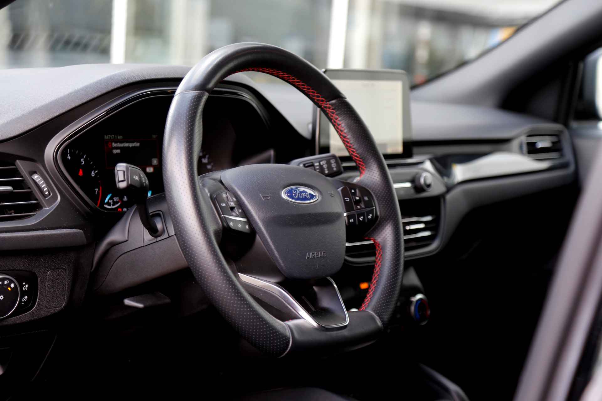 Ford Focus 1.5 EcoBoost 150PK ST Line Aut.*Perfect Onderh.*Apple Carplay-Android/Sync 3/Camera/LED/Stoelverw./Stuurverw./Navi/DAB/Rijstrook - 19/56