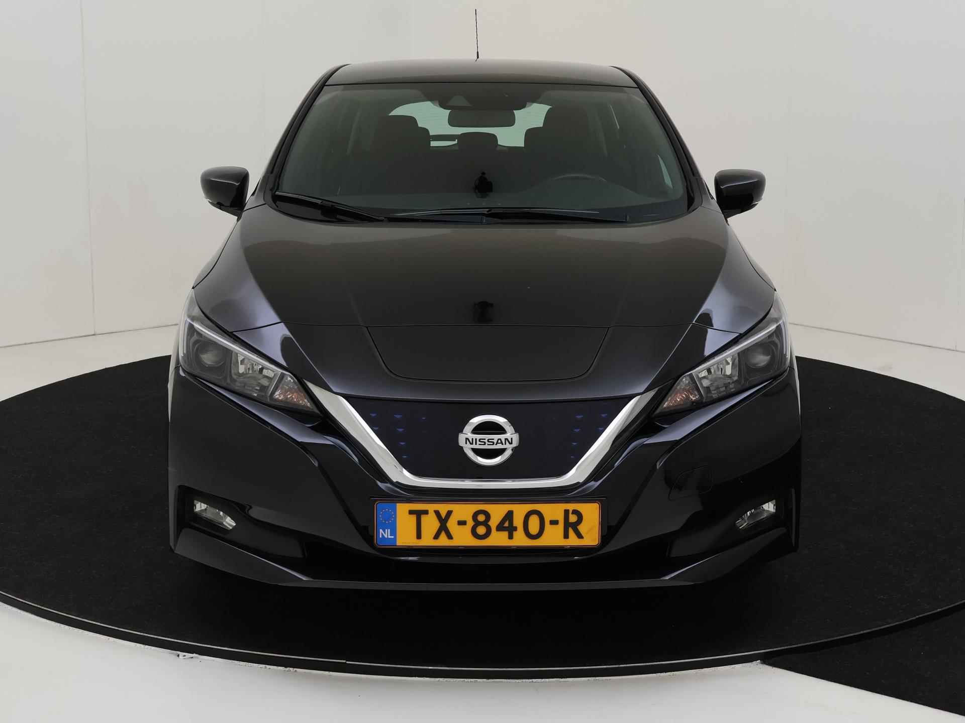 Nissan LEAF Acenta 40 kWh | Navigatie | Apple Carplay | Parkeercamera - 9/30