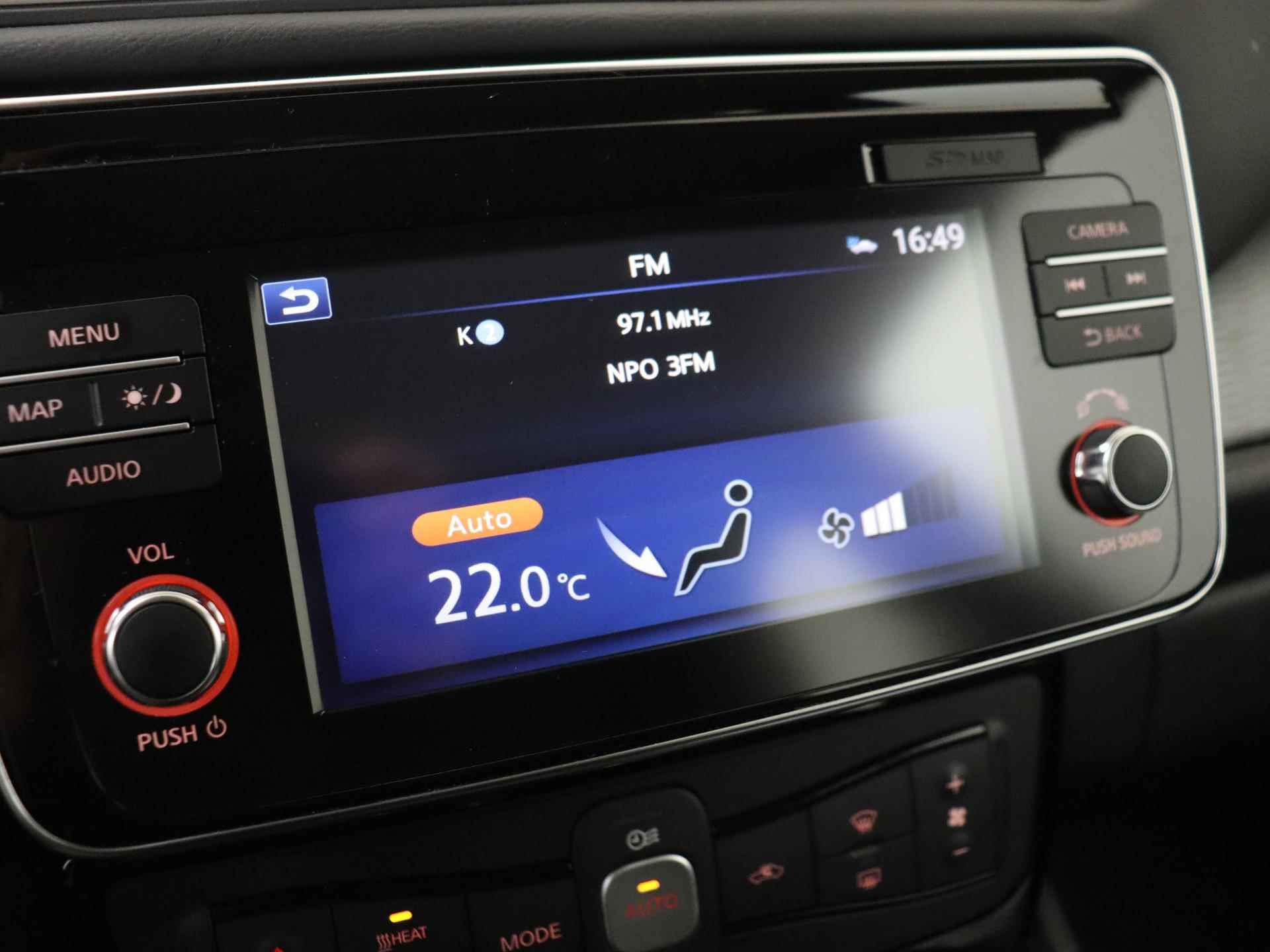 Nissan LEAF Acenta 40 kWh | Navigatie | Apple Carplay | Parkeercamera - 20/30