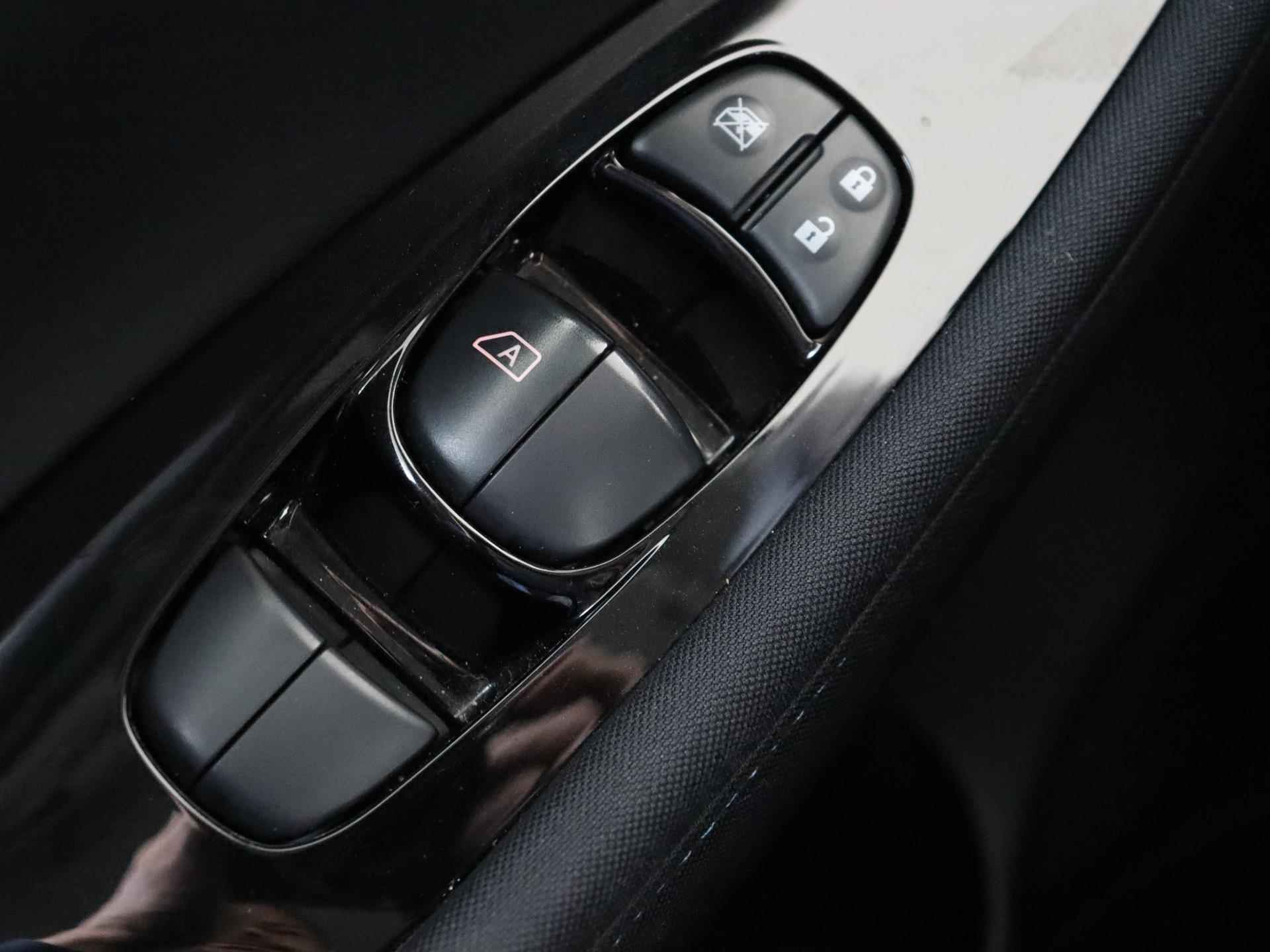 Nissan LEAF Acenta 40 kWh | Navigatie | Apple Carplay | Parkeercamera - 27/30
