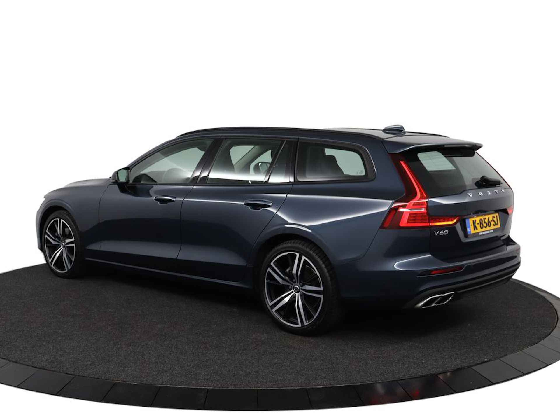 Volvo V60 B3 Momentum Advantage | Stoel & stuurwielverwarming | Adaptieve cruise control incl. BLIS | High performance audio | Park assist - 13/53