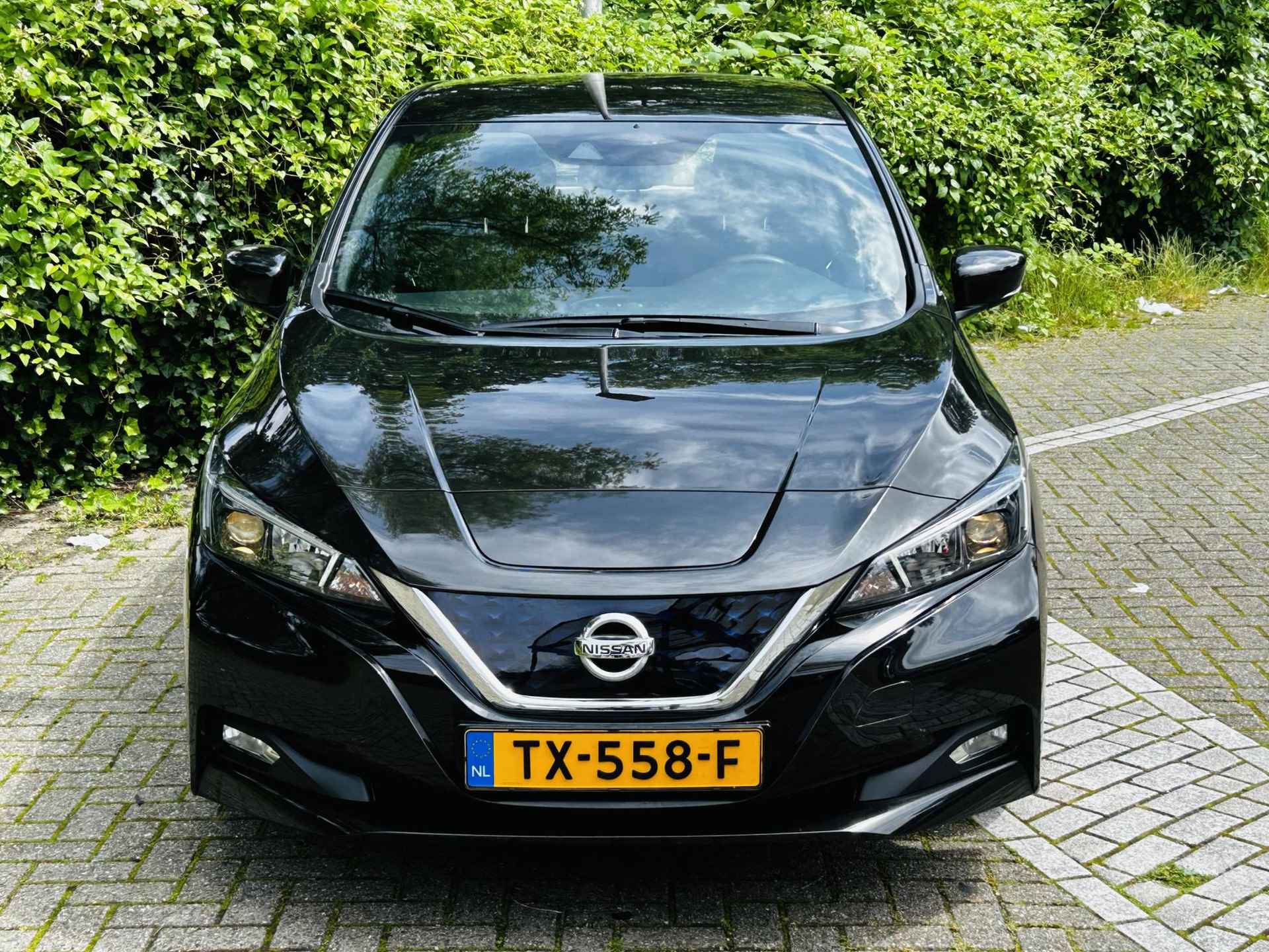 Nissan Nissan leaf 40kwh ACENTA 40 KWH | € 2000,- EURO SUBSIDIE MOGELIJK | AUTOMAAT | CRUISE | NAVI | CLIMATE | KEYLESS | CAMERA | - 3/24