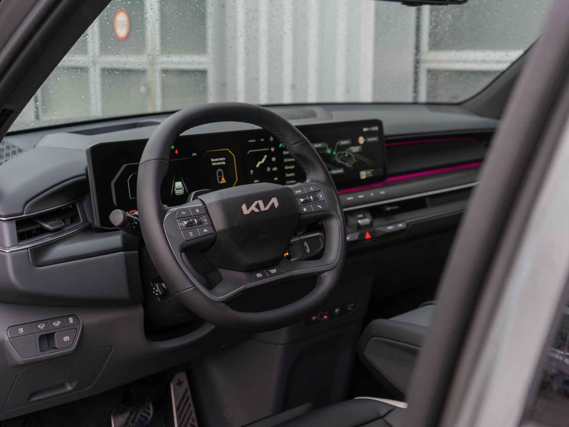 Kia EV9 Launch Edition GT-Line AWD 99.8 kWh | Clima | Navi | 7-Pers. | Adapt. Cruise | 21" | Head-Up | Stoel-/Stuurverwarming | Premium Audio | Schuif-/kanteldak - 37/45