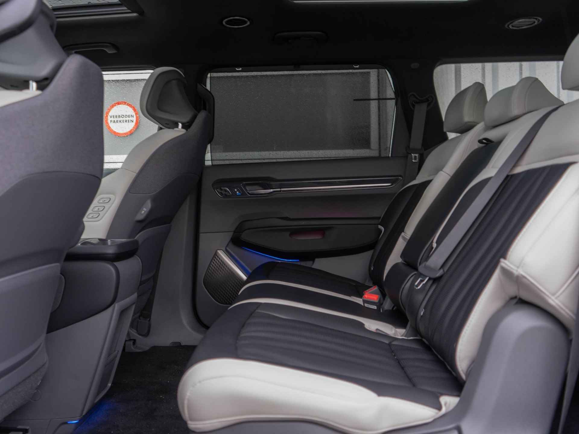 Kia EV9 Launch Edition GT-Line AWD 99.8 kWh | Clima | Navi | 7-Pers. | Adapt. Cruise | 21" | Head-Up | Stoel-/Stuurverwarming | Premium Audio | Schuif-/kanteldak - 38/45