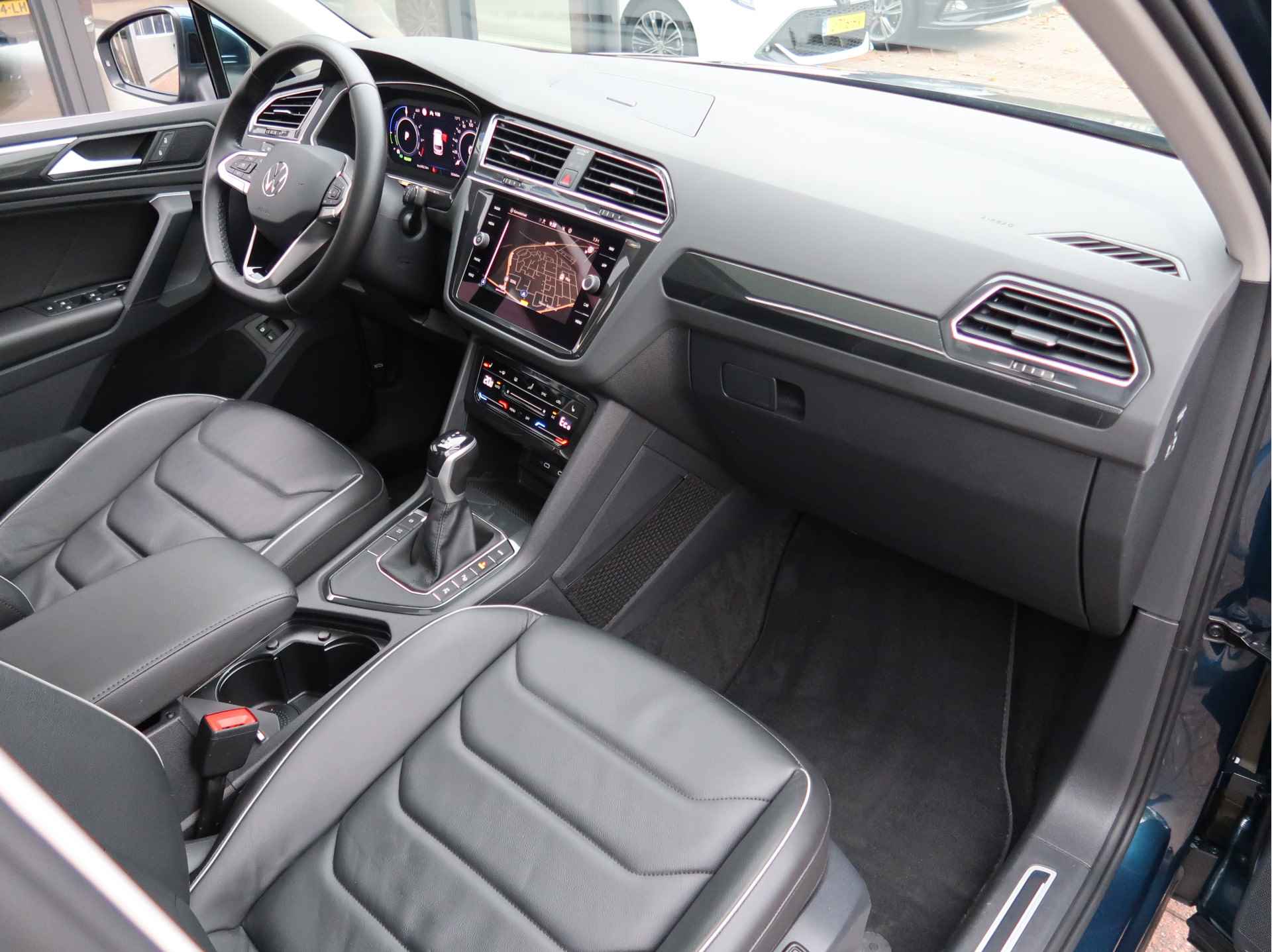 Volkswagen Tiguan 1.4 TSI eHybrid Elegance | Panorama | Leder | Memory | 360 Camera - 11/39