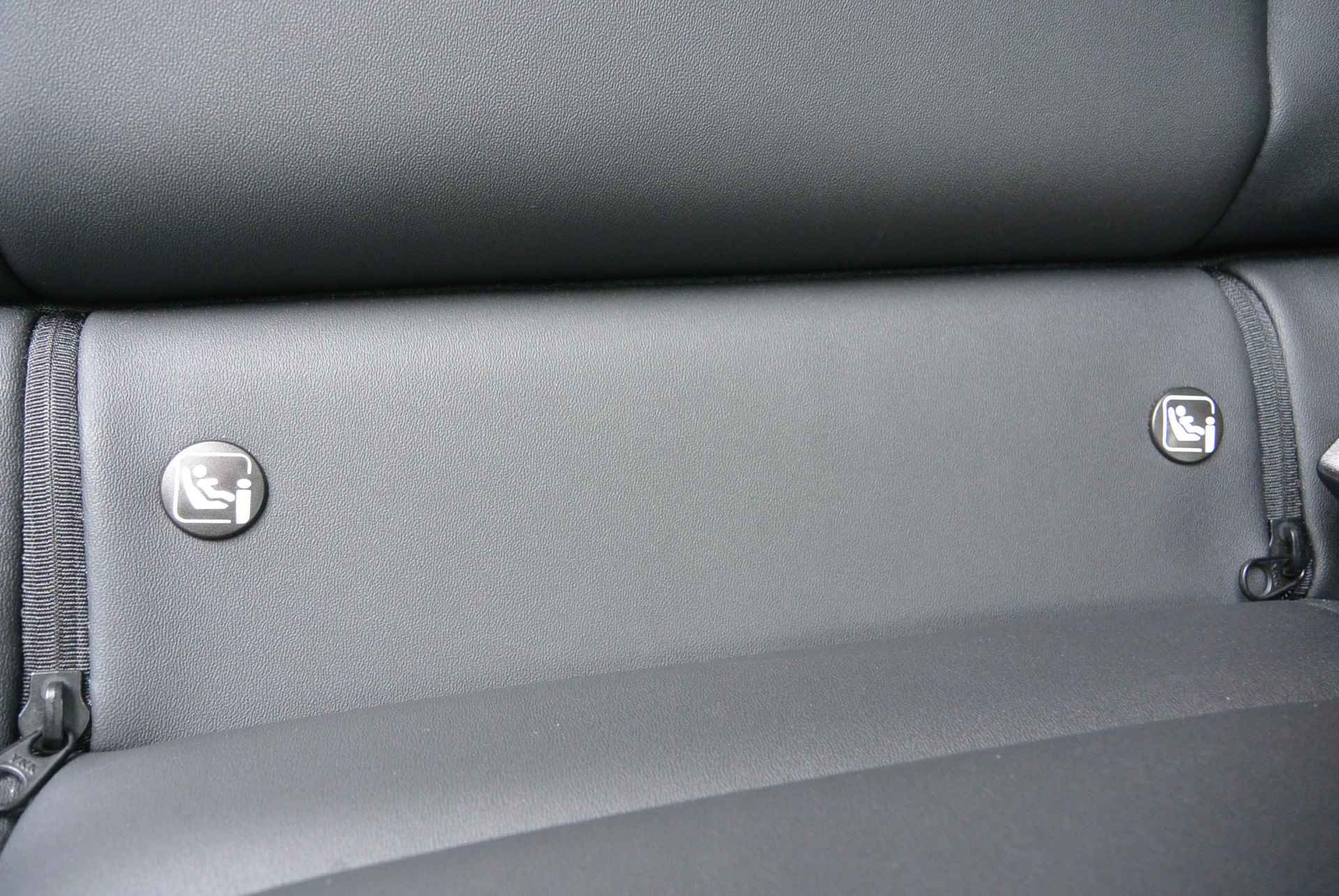 Citroën C4 PureTech 130pk Shine │ Verwarmde stoelen, stuurwiel en voorruit │ All season banden - 31/60