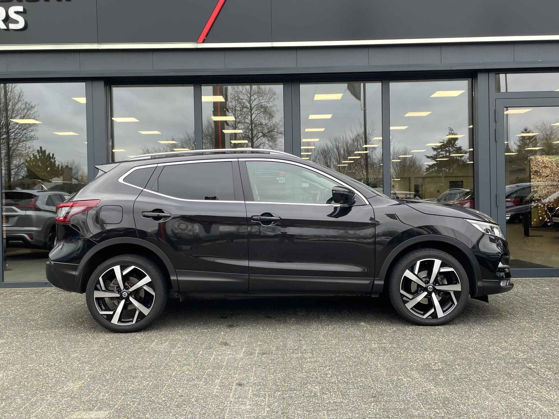 Nissan Qashqai 1.3 DIG-T Premium Edition | LEDER | 19'' LICHTMETALEN VELGEN | PANODAK | PDC V+A | 360° Camera | - 17/29