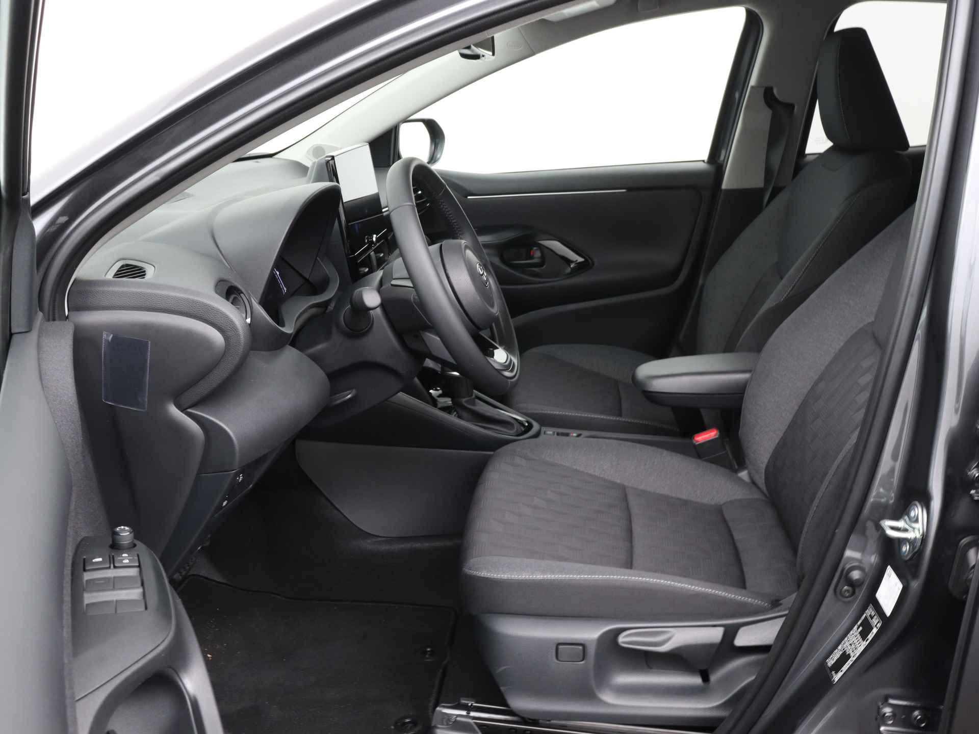 Toyota Yaris Hybrid 115 First Edition Apple Carplay/Android Auto | Adaptief Cruise Controle | Achteruitrijcamera - 20/41