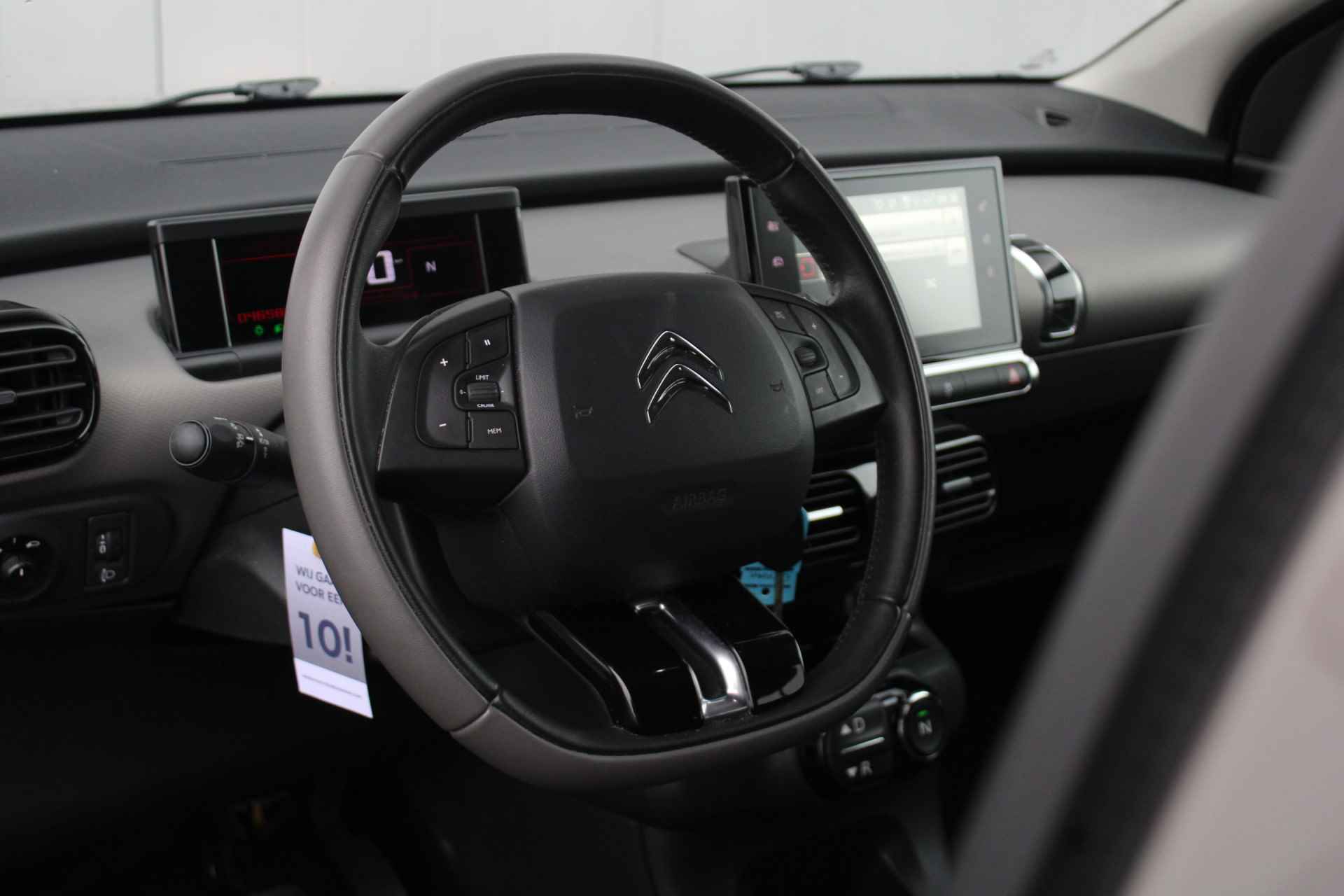 Citroën C4 Cactus 1.2 e-VTi Shine Automaat Navigatie, Achteruitrijcamera, Cruise Control, Parkeersensoren Achter, Airco Automatisch - 6/40