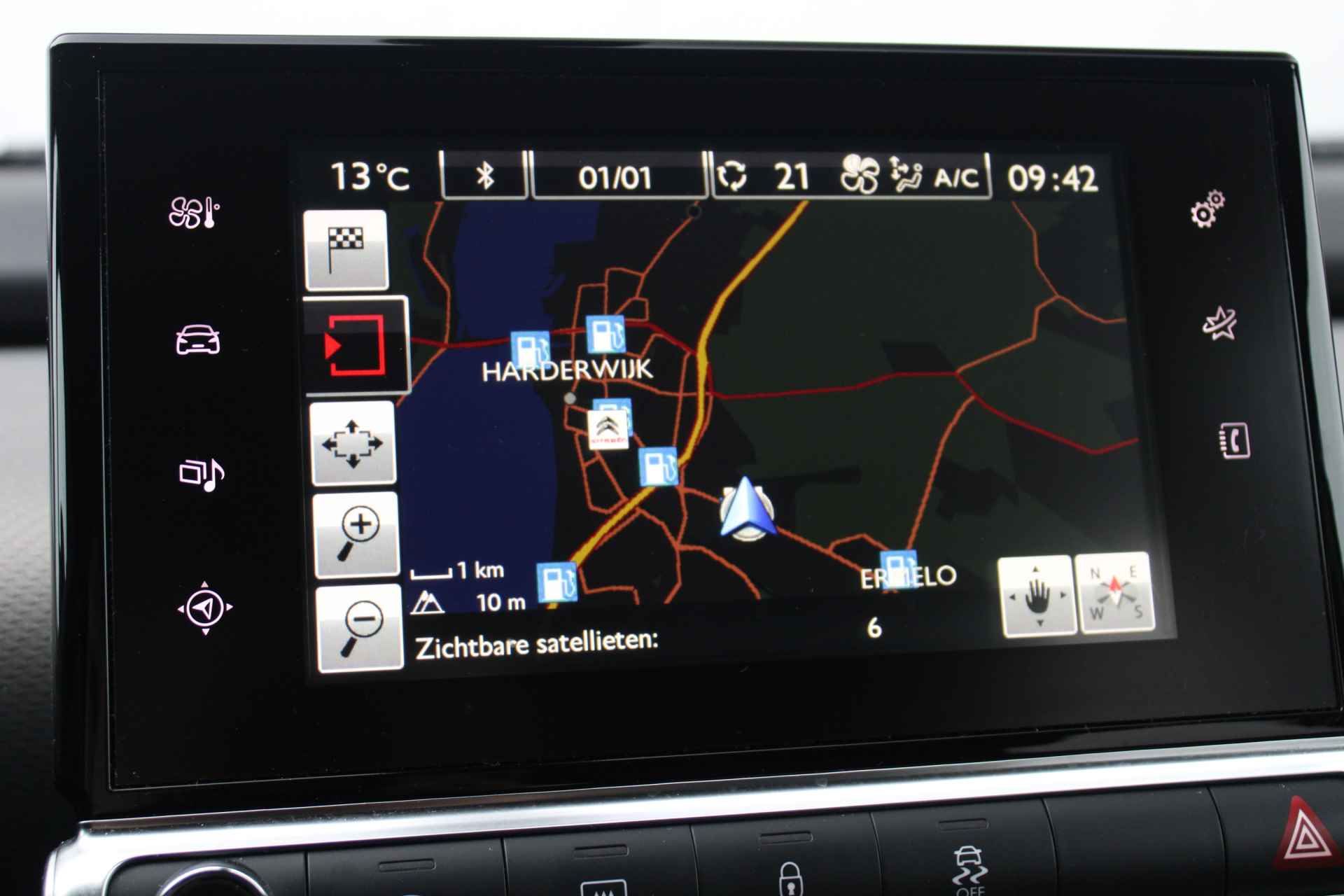 Citroën C4 Cactus 1.2 e-VTi Shine Automaat Navigatie, Achteruitrijcamera, Cruise Control, Parkeersensoren Achter, Airco Automatisch - 8/40