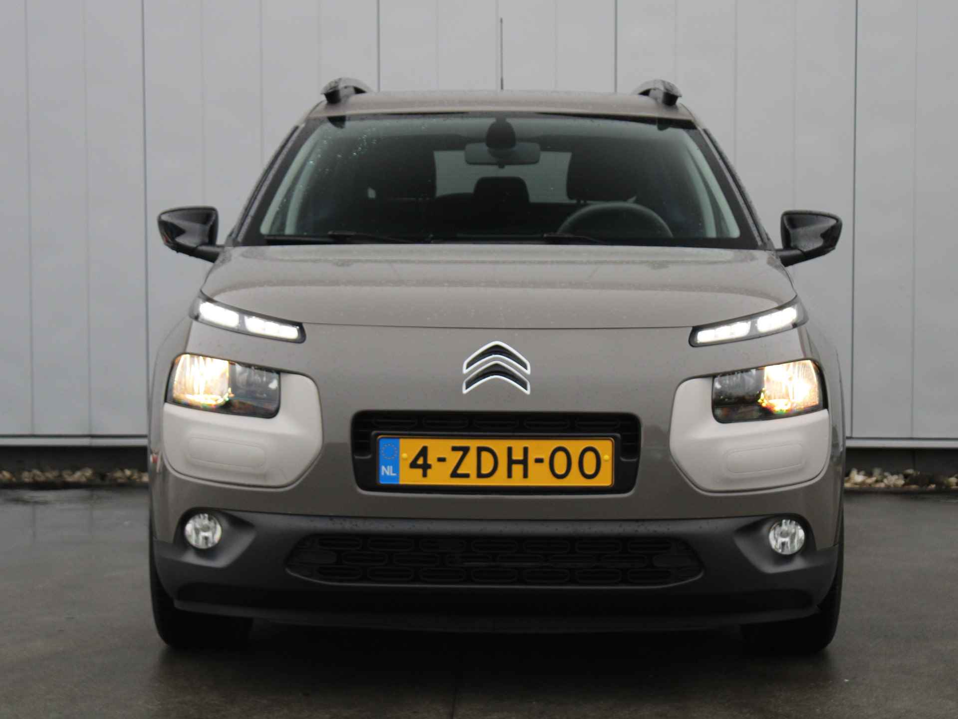Citroën C4 Cactus 1.2 e-VTi Shine Automaat Navigatie, Achteruitrijcamera, Cruise Control, Parkeersensoren Achter, Airco Automatisch - 12/40